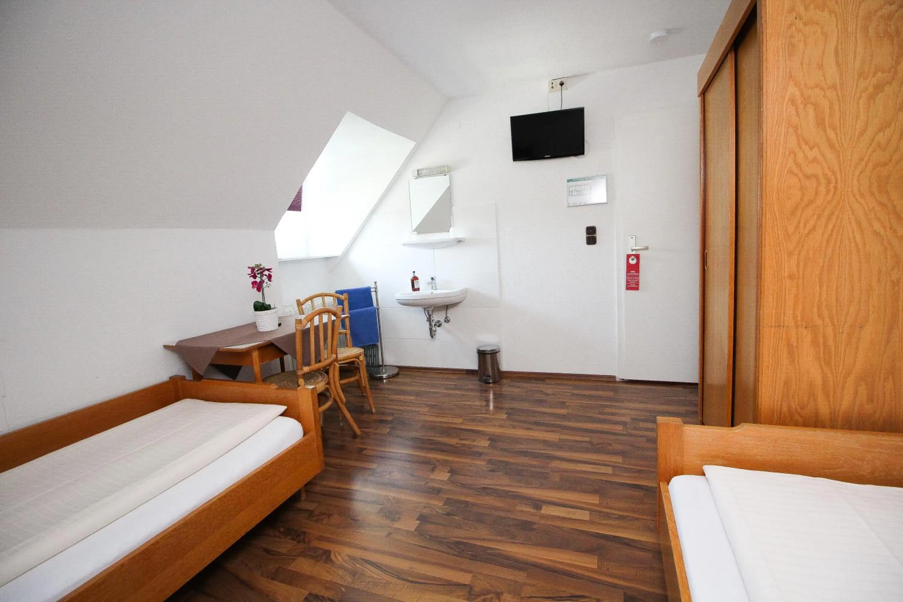 Bed in Hotel Olympia