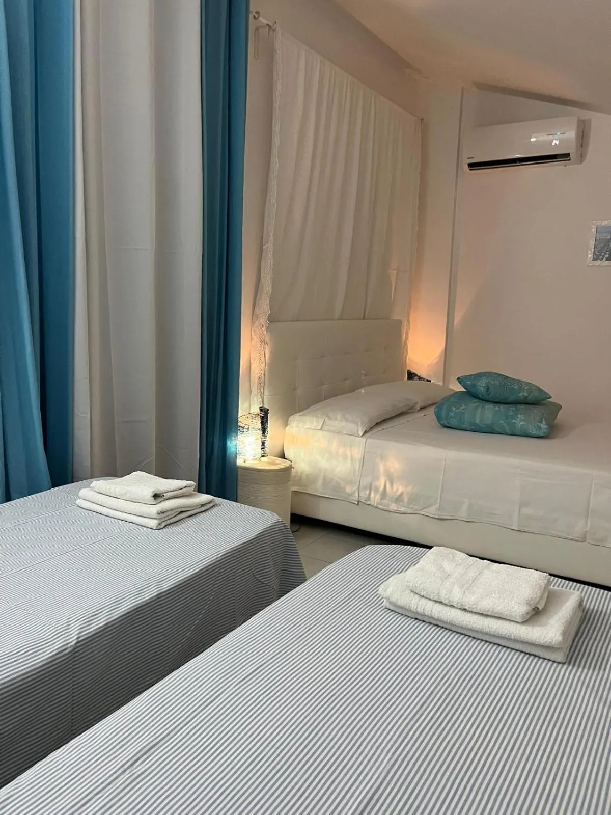 Bedroom, Bed in B&B Villa Mediterranea with private parking