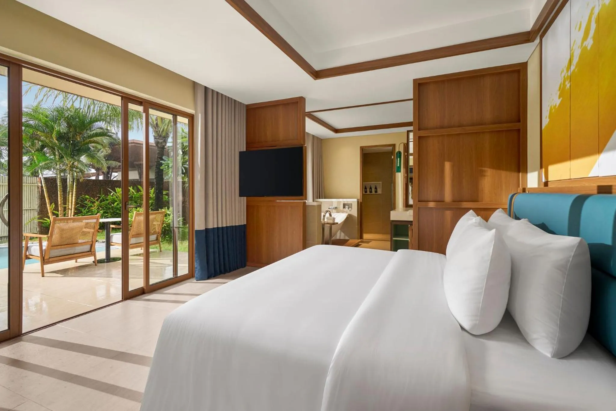 Photo of the whole room, Bed in voco Quang Binh Resort by IHG