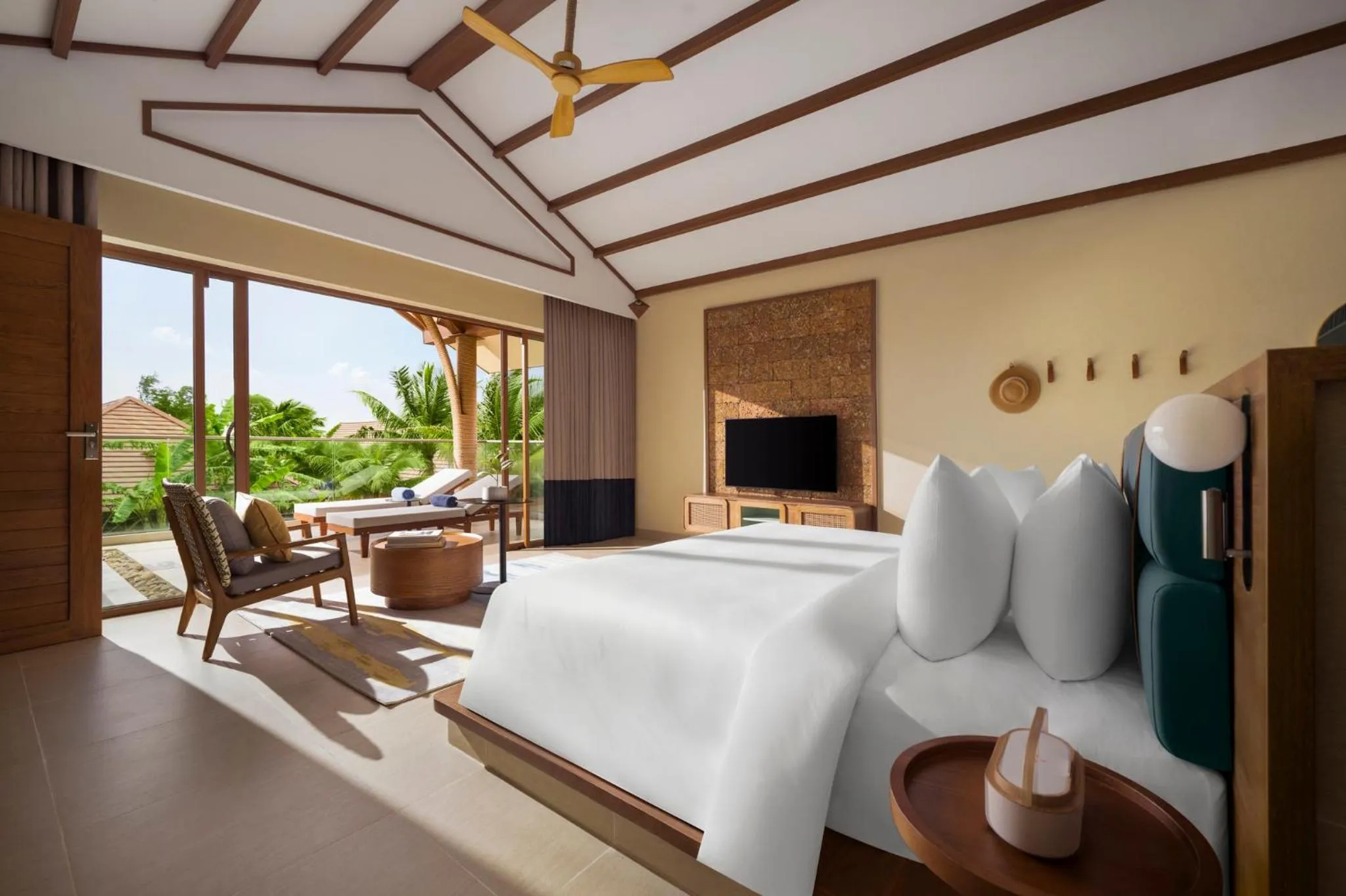 Photo of the whole room, Bed in voco Quang Binh Resort by IHG