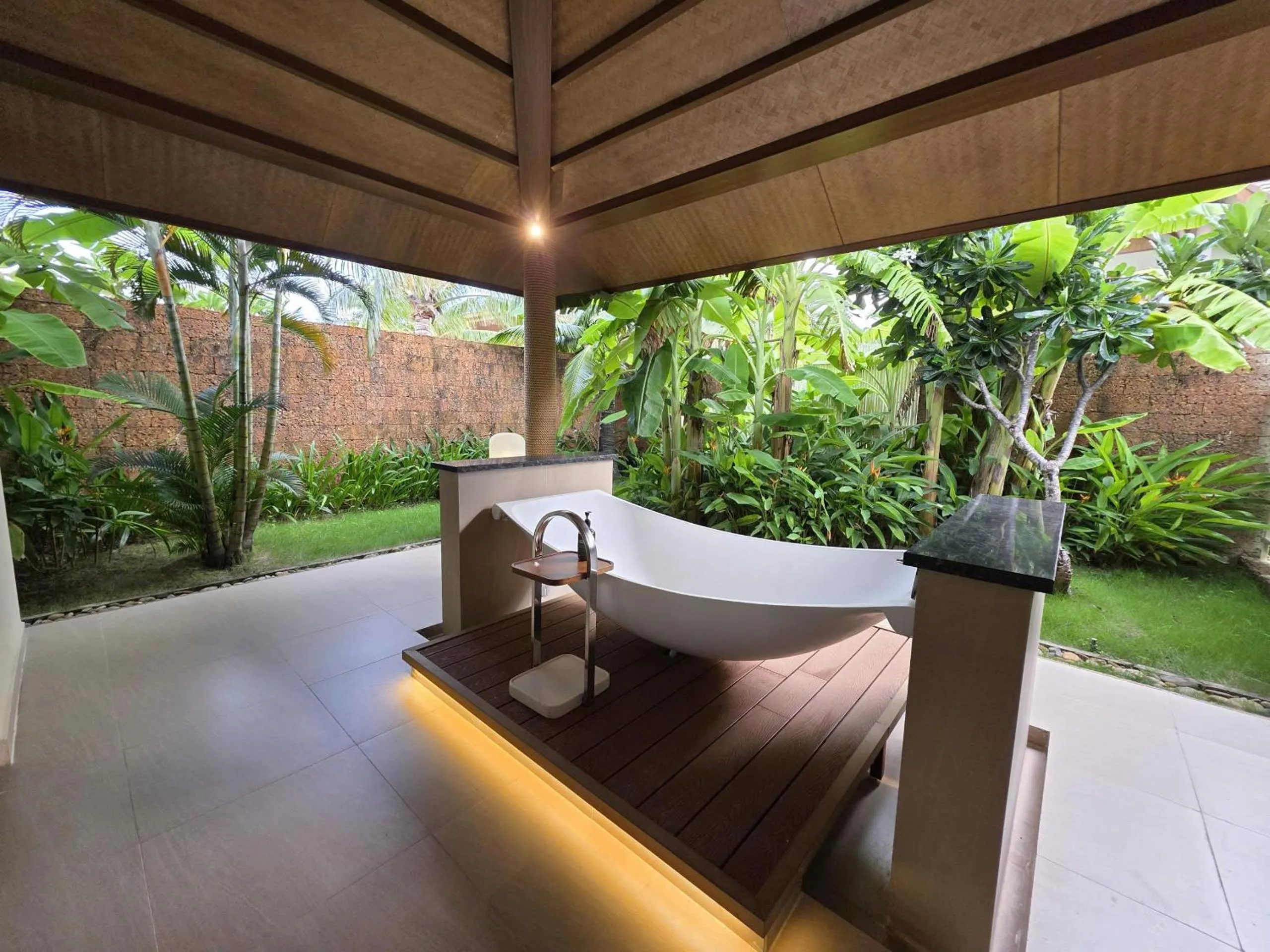 Open Air Bath in voco Quang Binh Resort by IHG