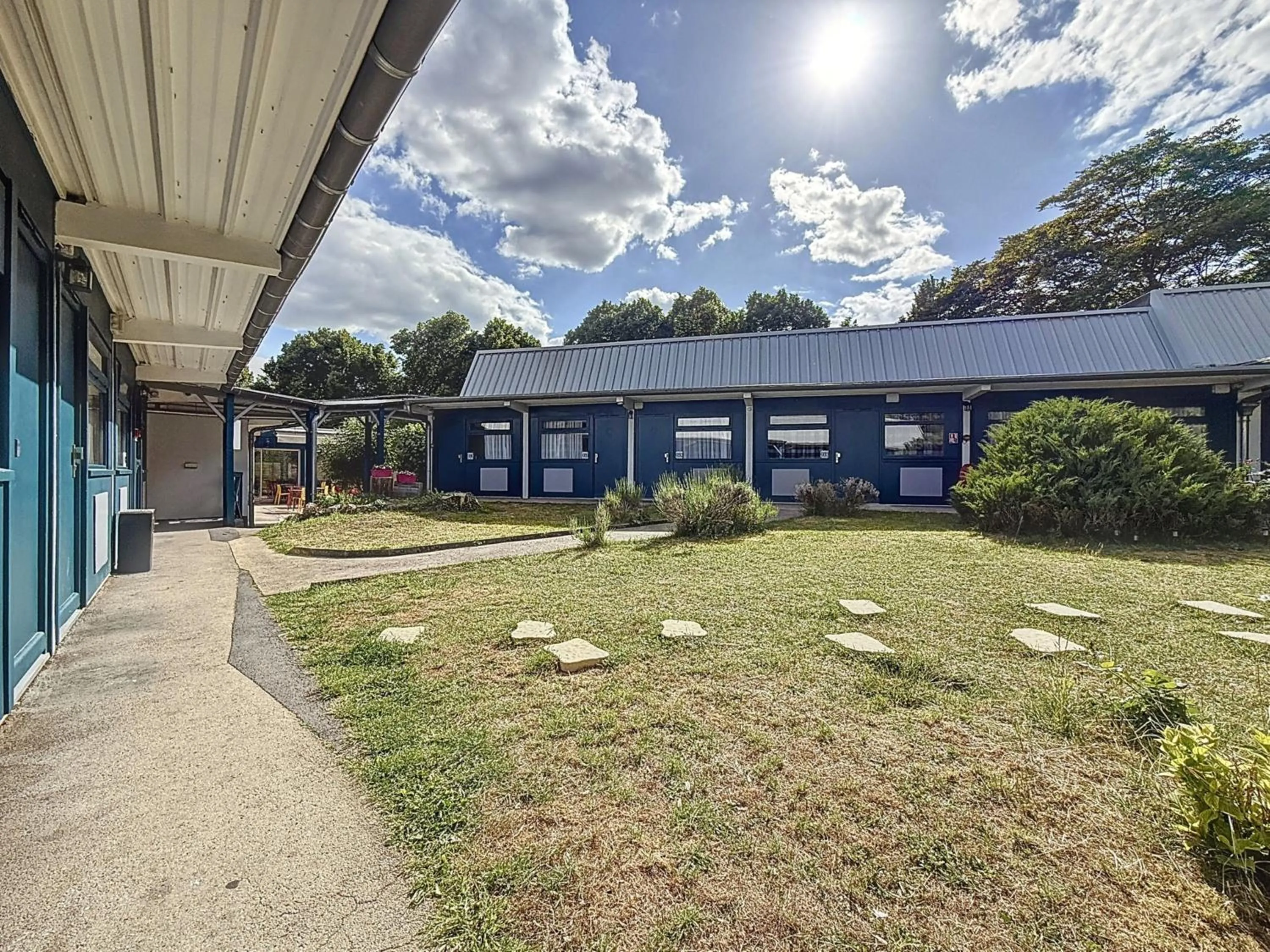 Garden in Kyriad Reims Est - Parc Expositions