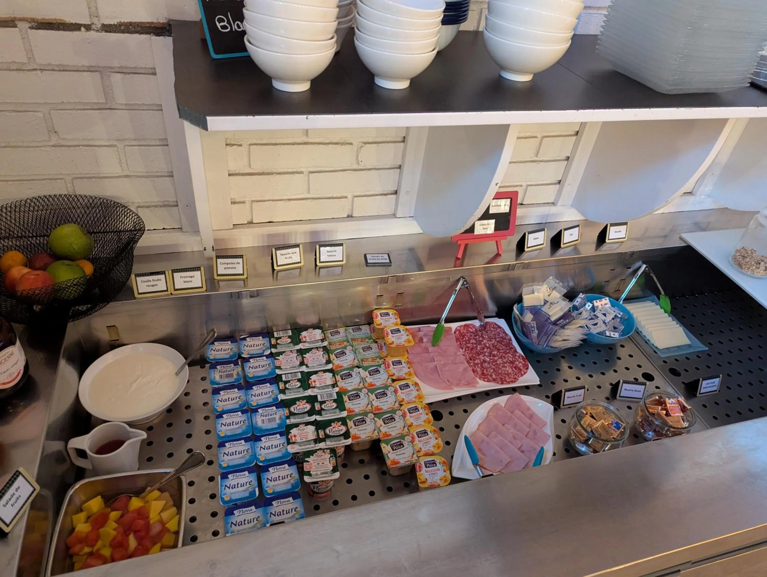 Buffet breakfast in Kyriad Reims Est - Parc Expositions