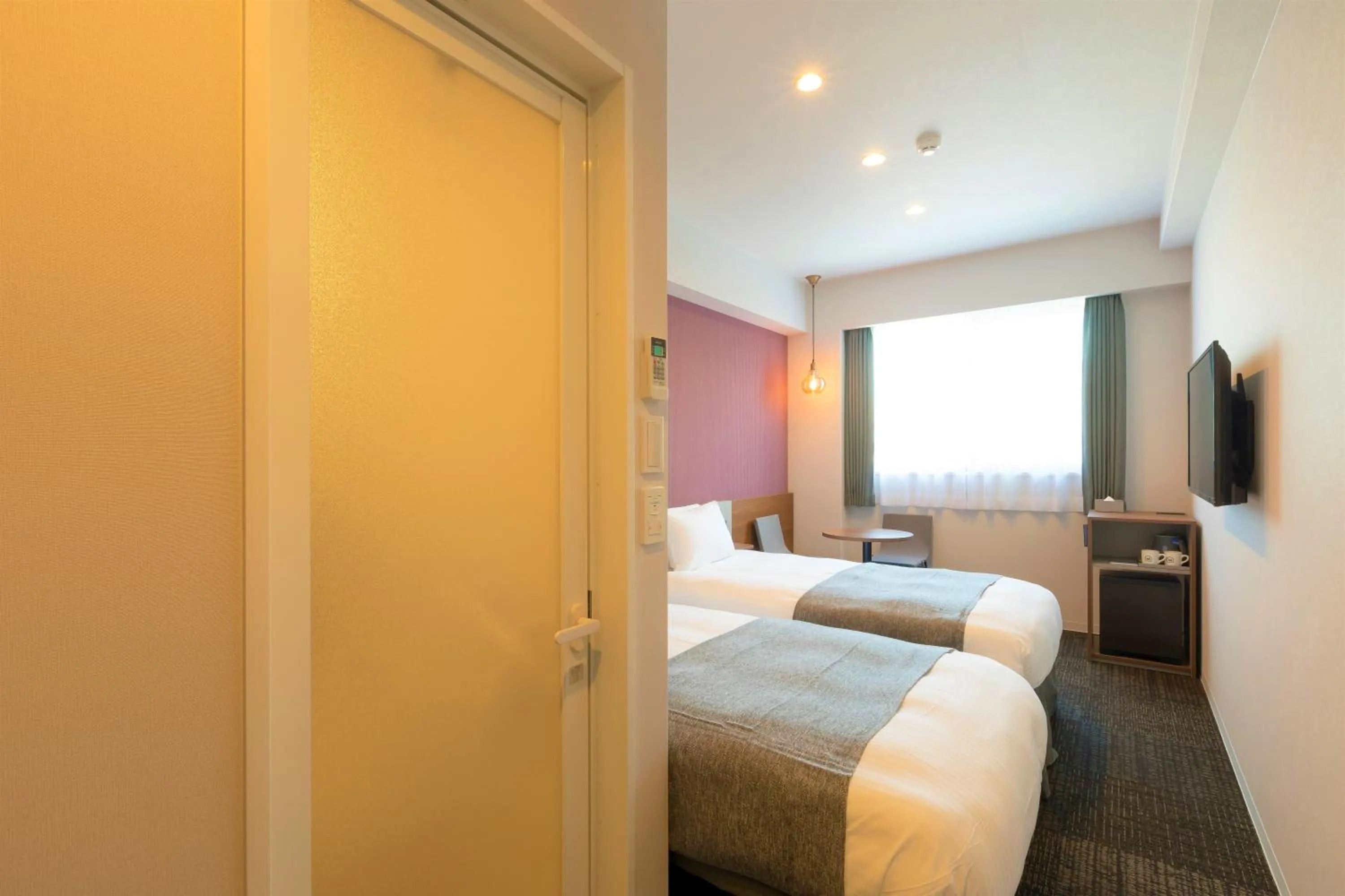 Photo of the whole room, Bed in M's Hotel Kyoto Station Taruya