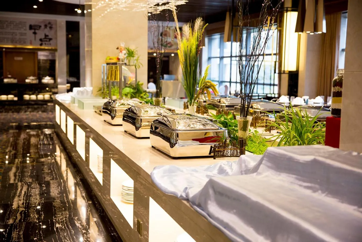 Restaurant/places to eat in Metropark Hotel Yingkun Beijing