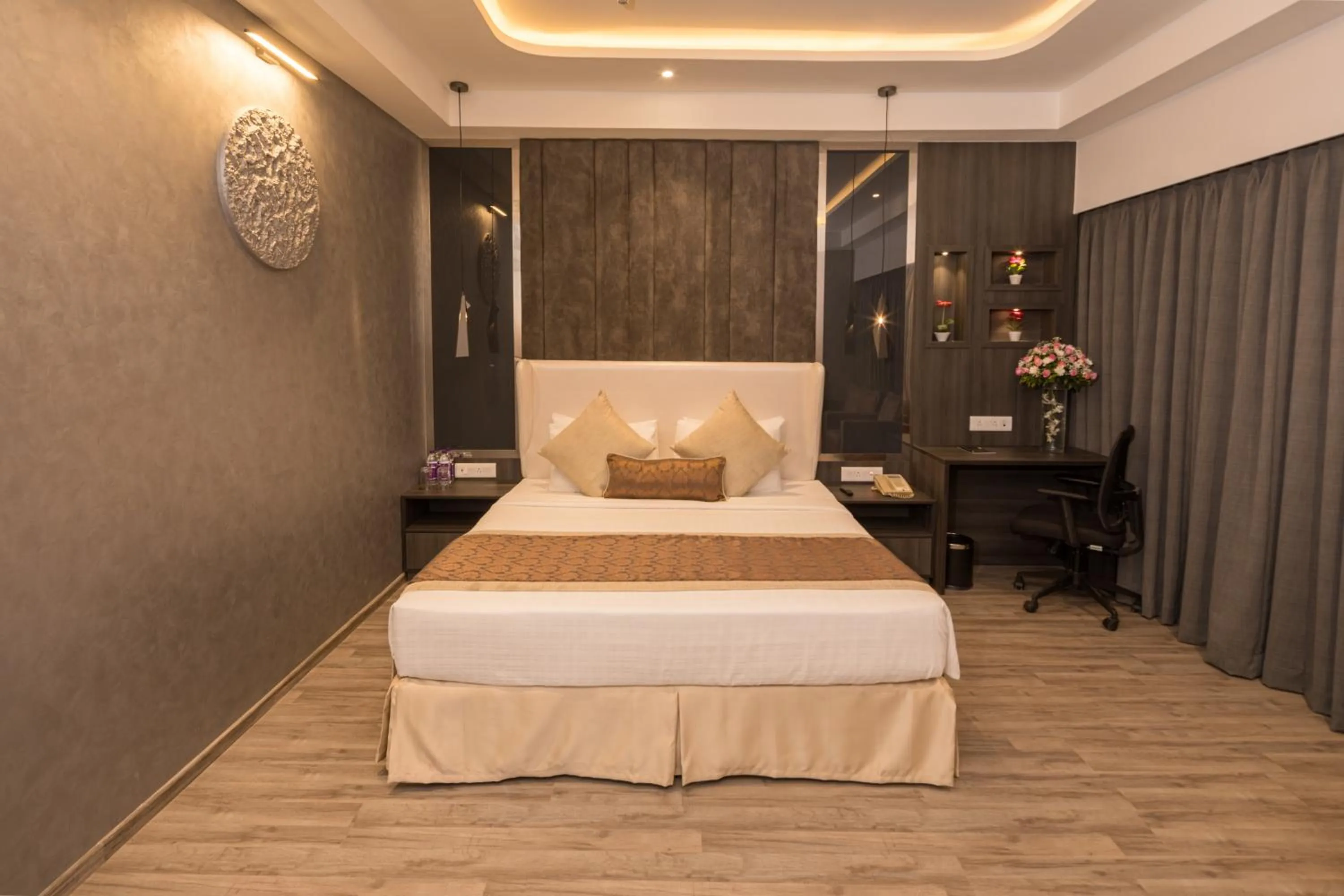 Bed in Goldfinch Hotel Mumbai