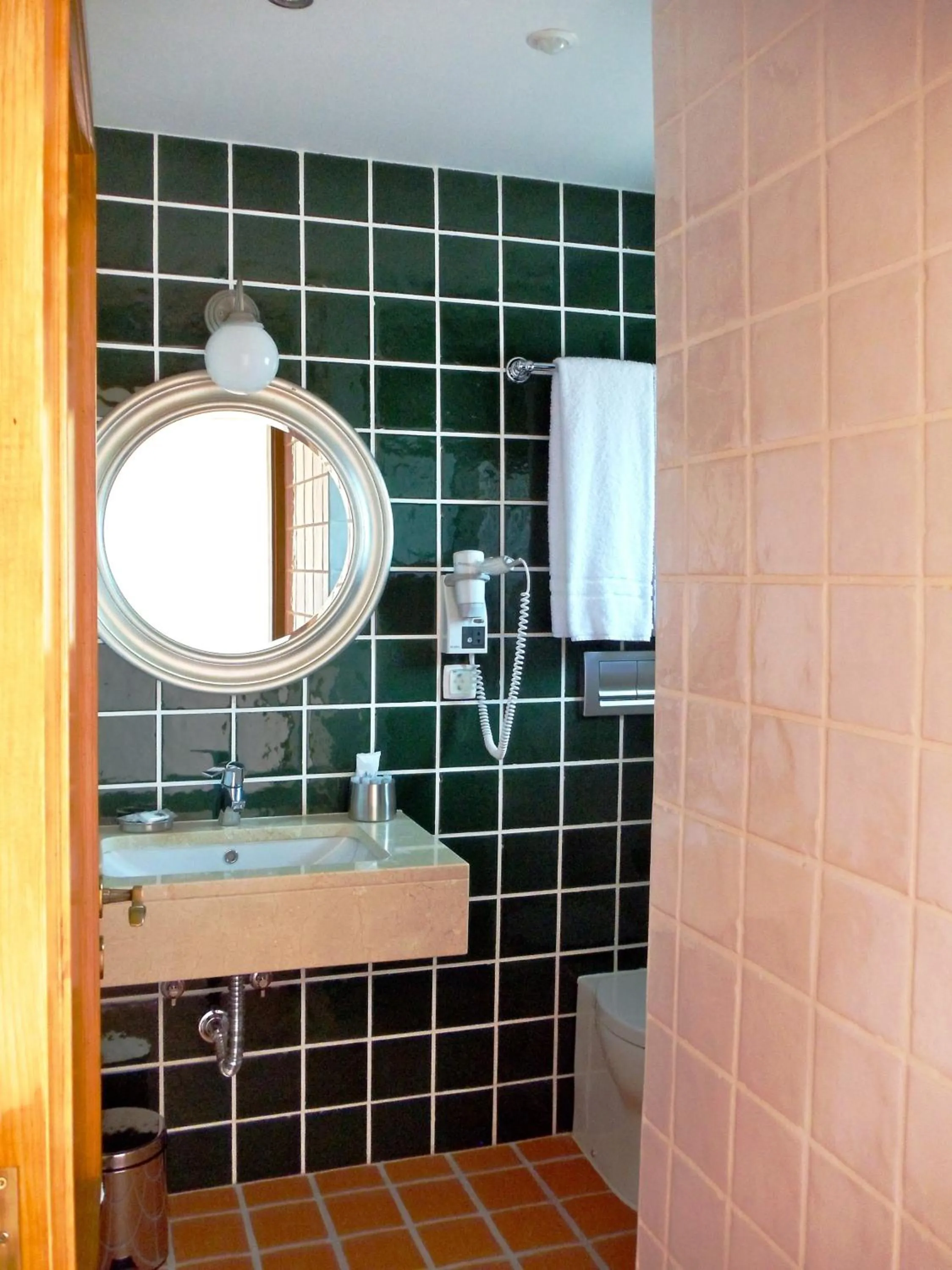 Toilet in Casa do Largo - Golegã - Turismo de Habitação