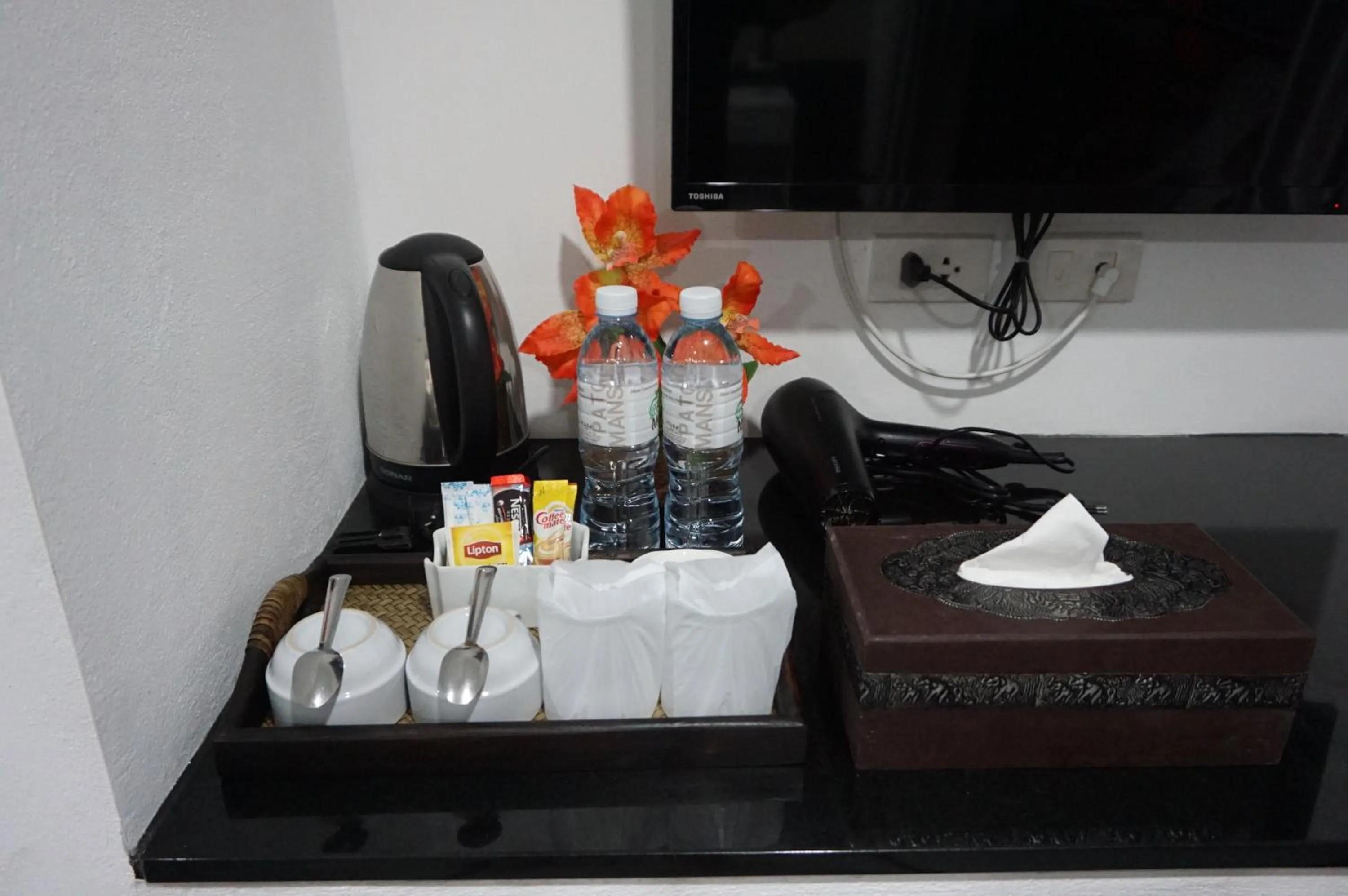 Coffee/tea facilities in Heaven Apartments