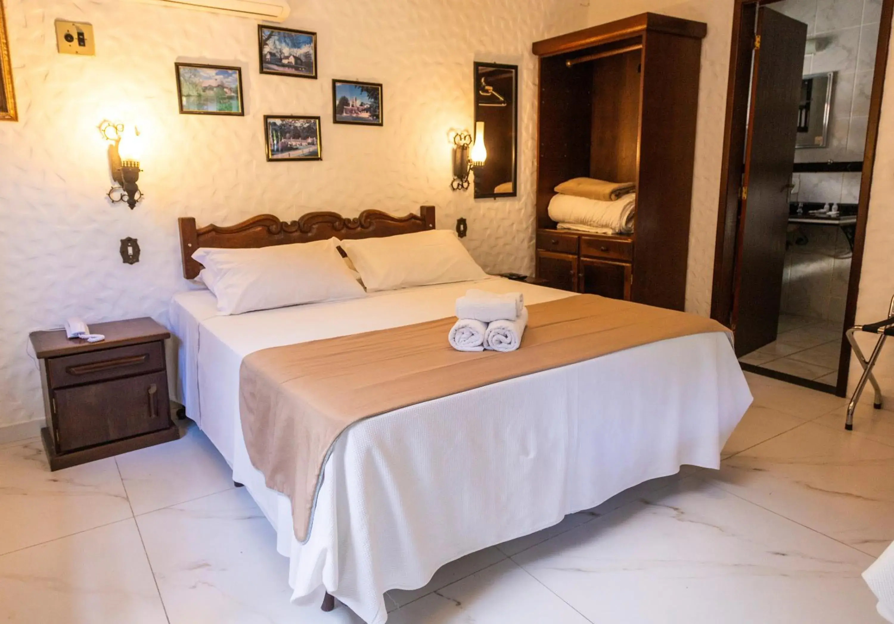 Chalet (2 Adults) in Hotel Britannia Chalet (2 Adults) in Hotel Britannia