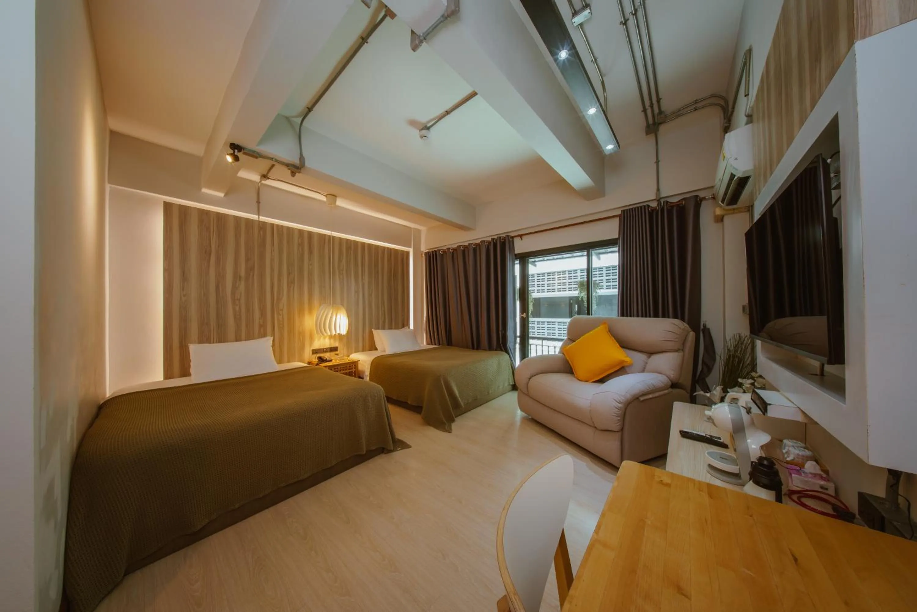 Bed in The Brown Hotel