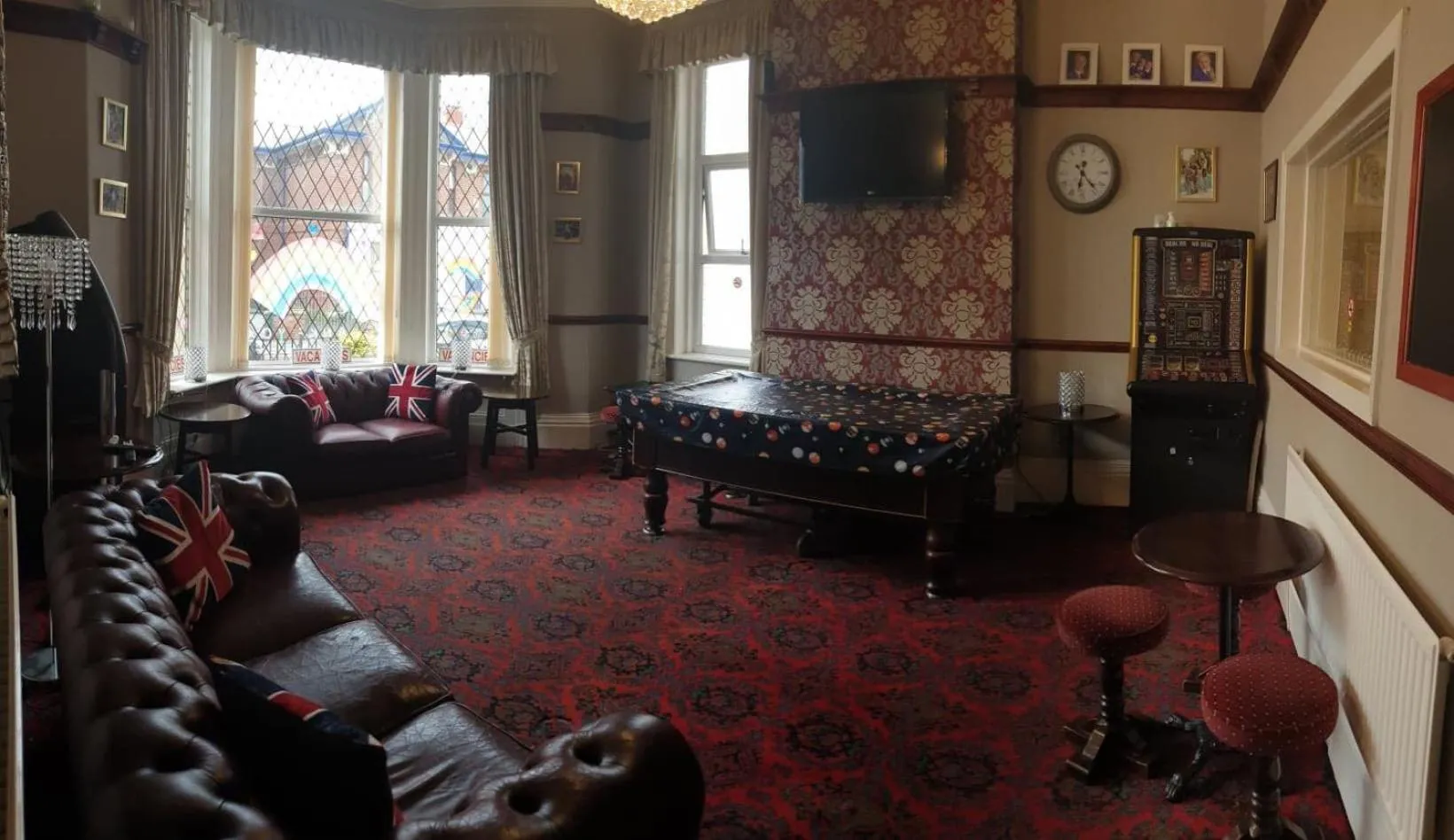 Lounge or bar in Hilbre Hotel