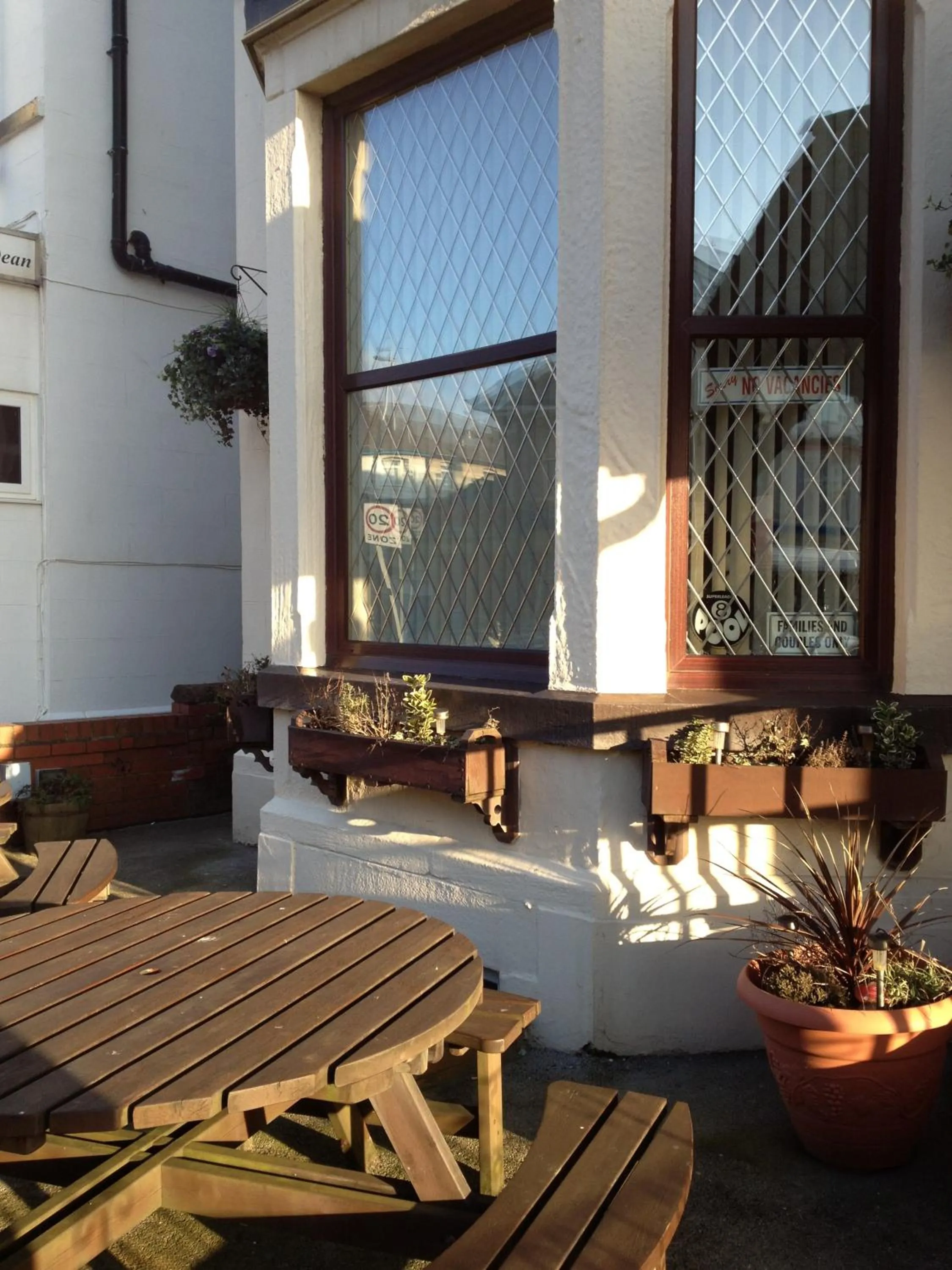 Facade/entrance in Hilbre Hotel