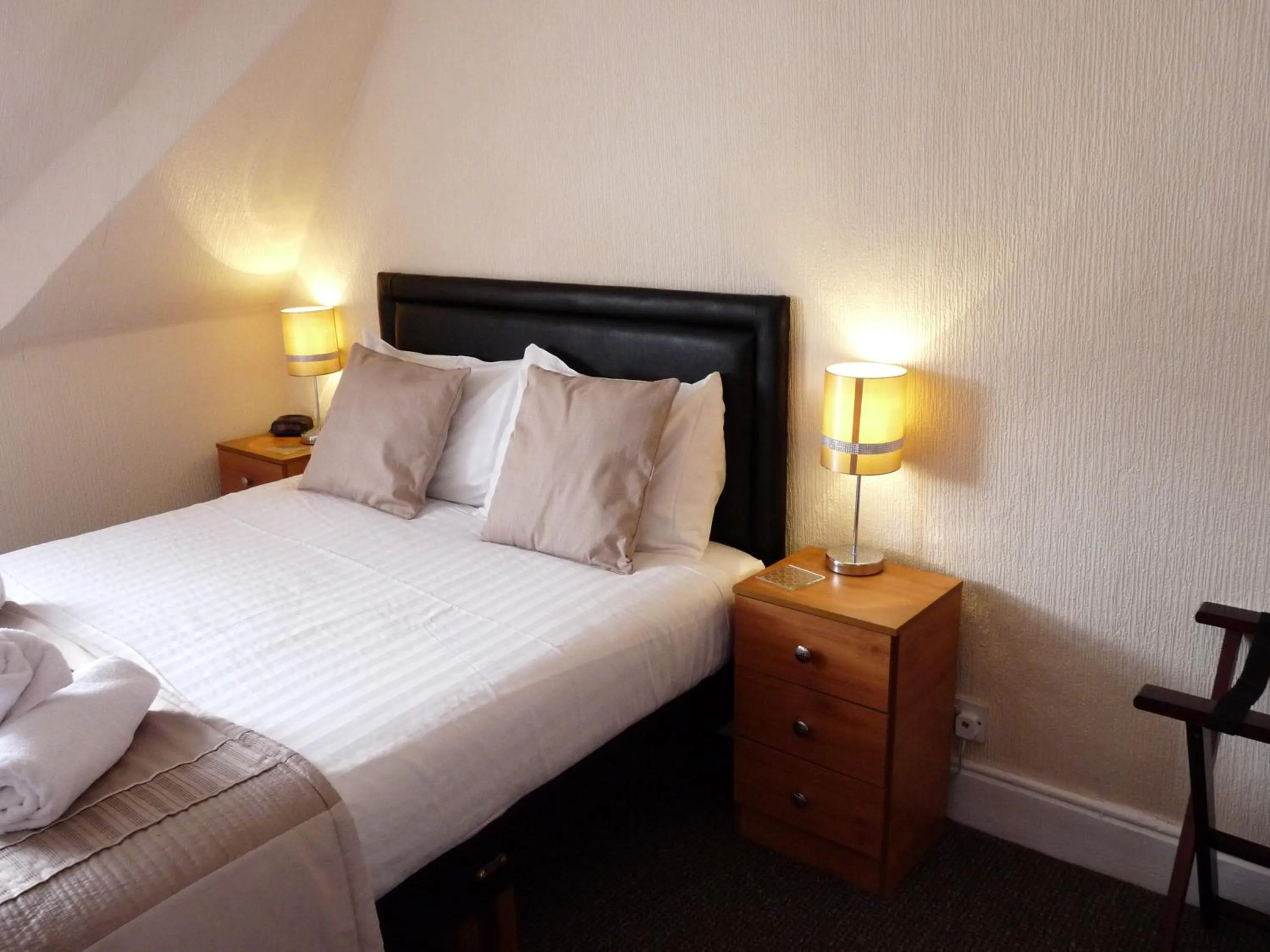 Bed in Hilbre Hotel