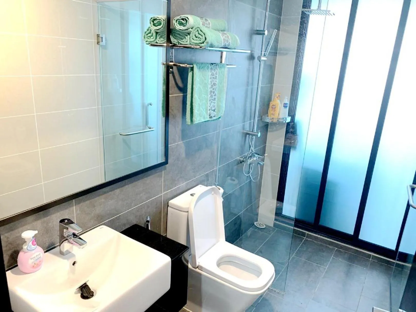 Almas Suites Puteri Harbour