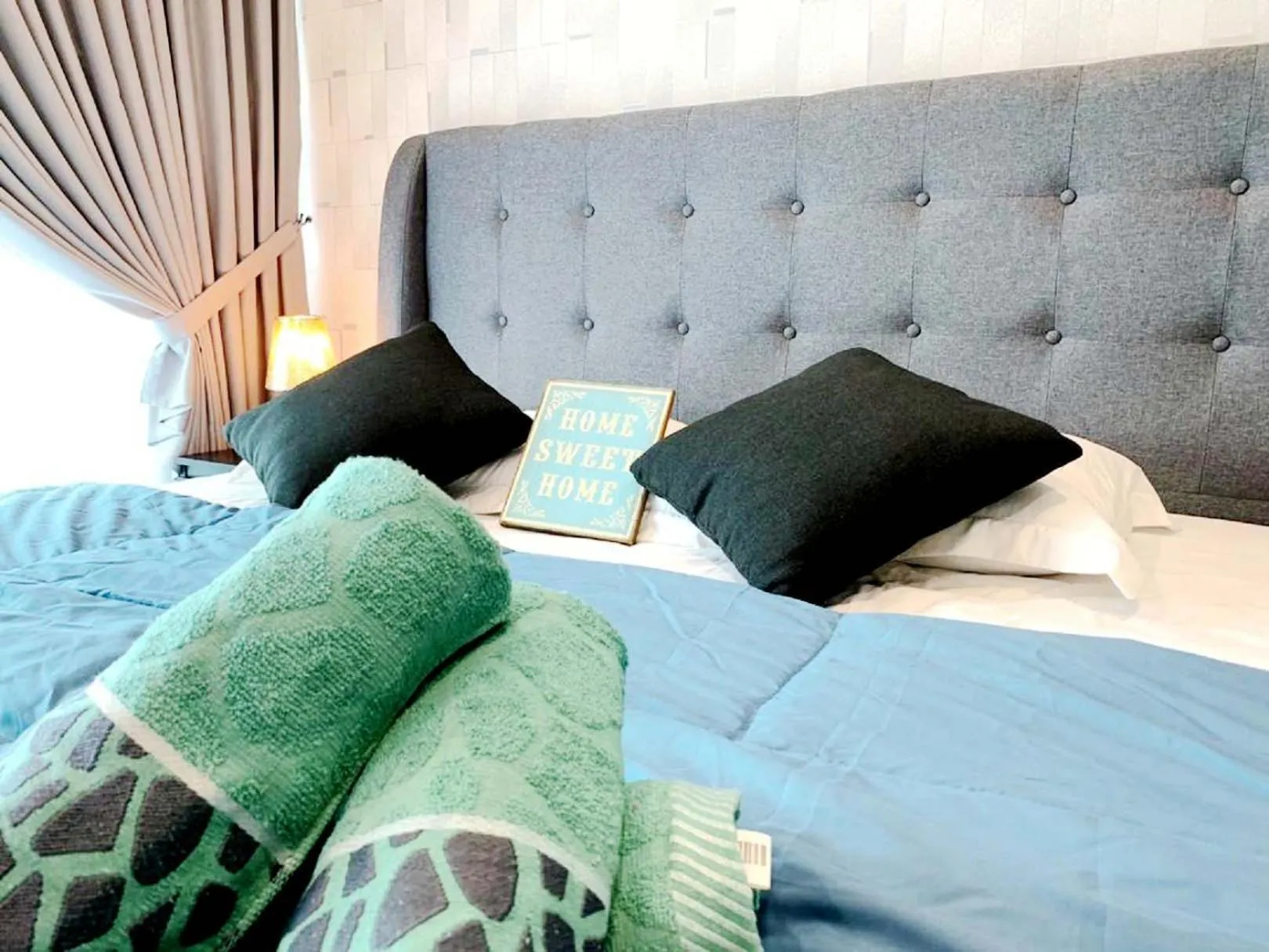 Bed in Almas Suites Puteri Harbour