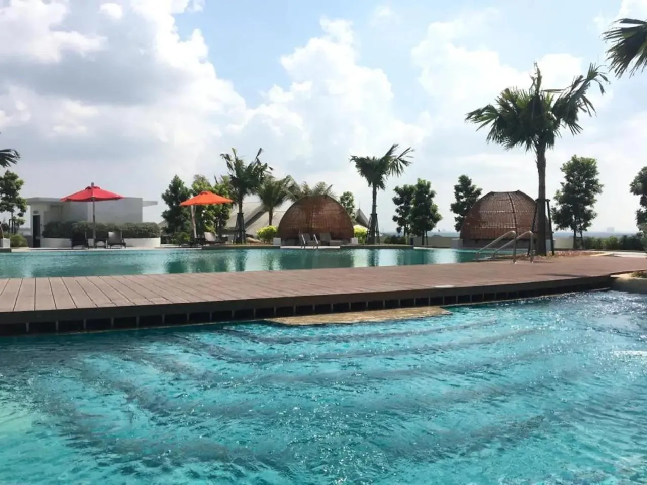 Almas Suites Puteri Harbour