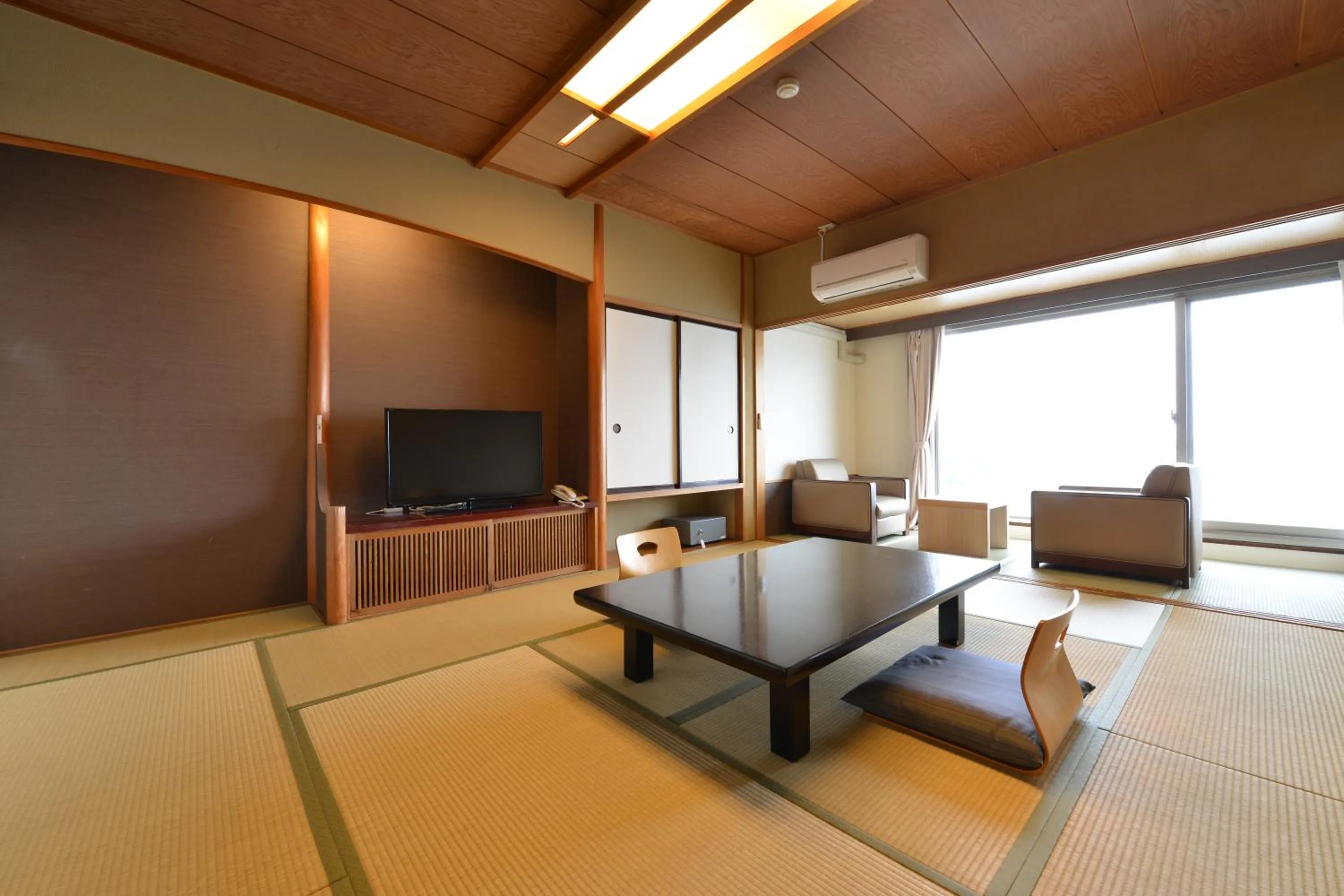 Photo of the whole room in Ooedo Onsen Monogatari Hotel Suiyotei