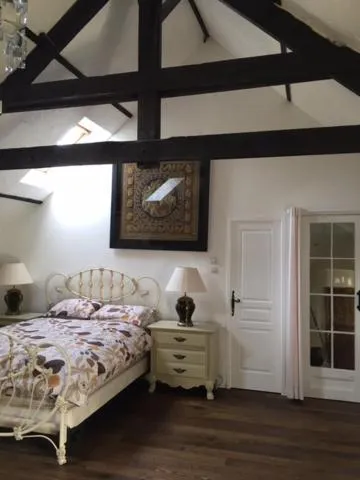 Bed in Chez Thomas 7 Route du Monde Ancien