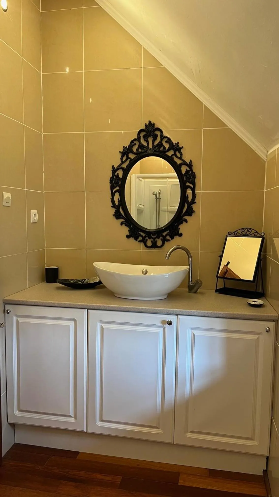 Chez Thomas 7 Route du Monde Ancien