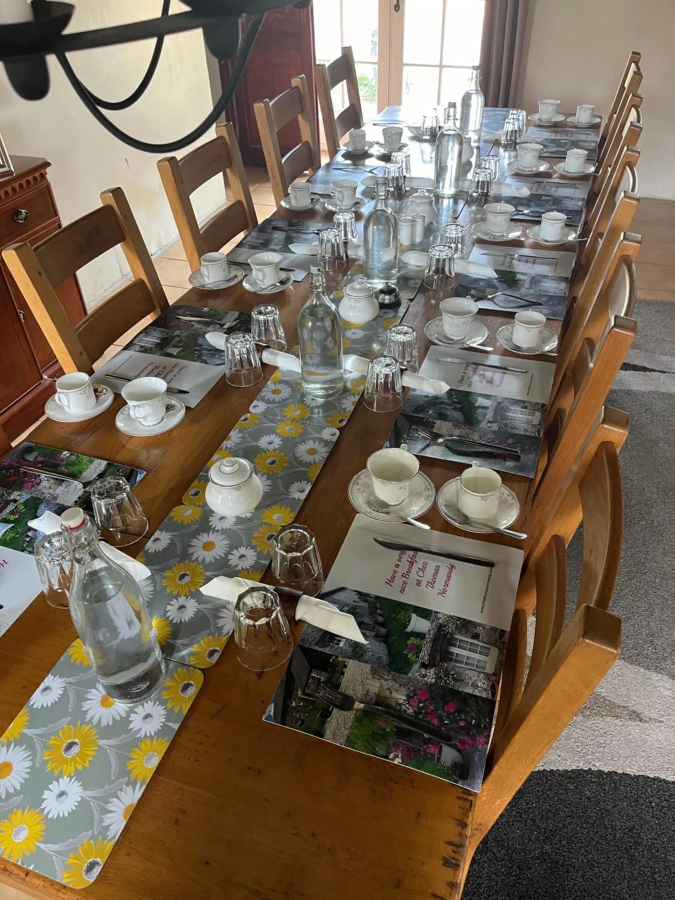 Chez Thomas 7 Route du Monde Ancien