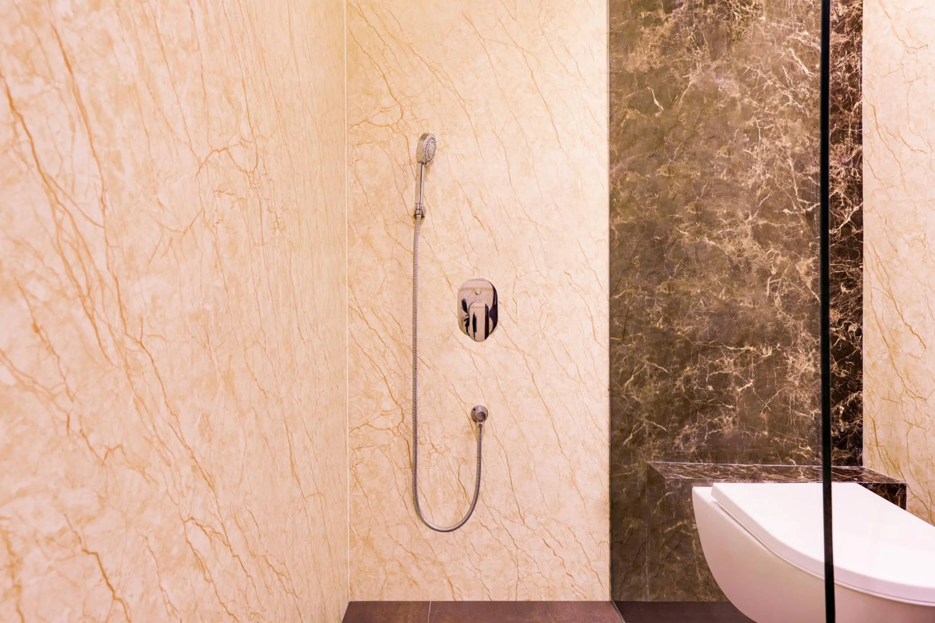 Bathroom in Lemon Tree Hotel Bhopal