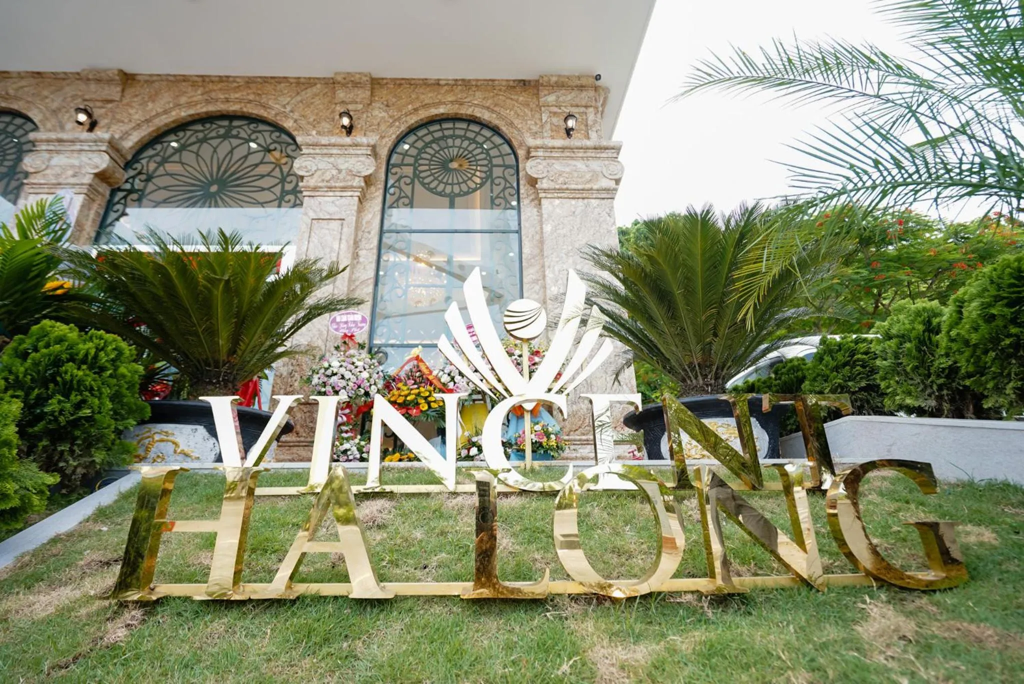 Property logo or sign in Vincent Halong Hotel