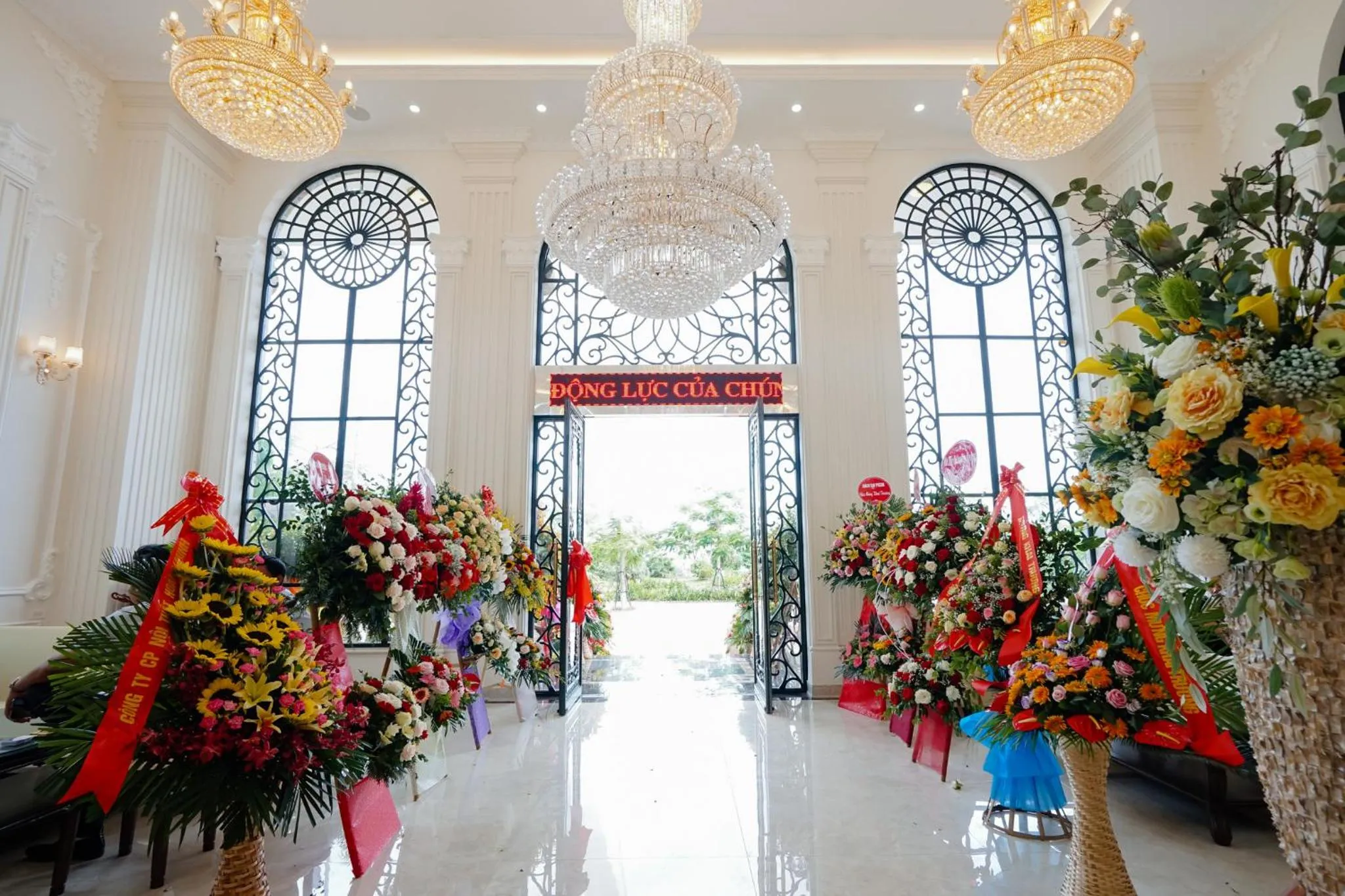 Lobby or reception in Vincent Halong Hotel