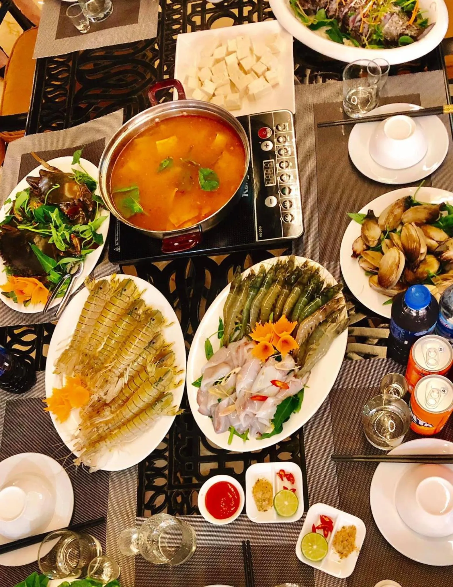 Meals in Vincent Halong Hotel