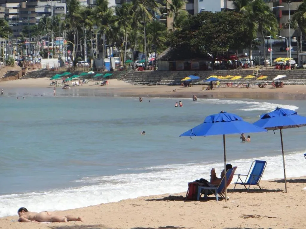 Beach in Expresso R1