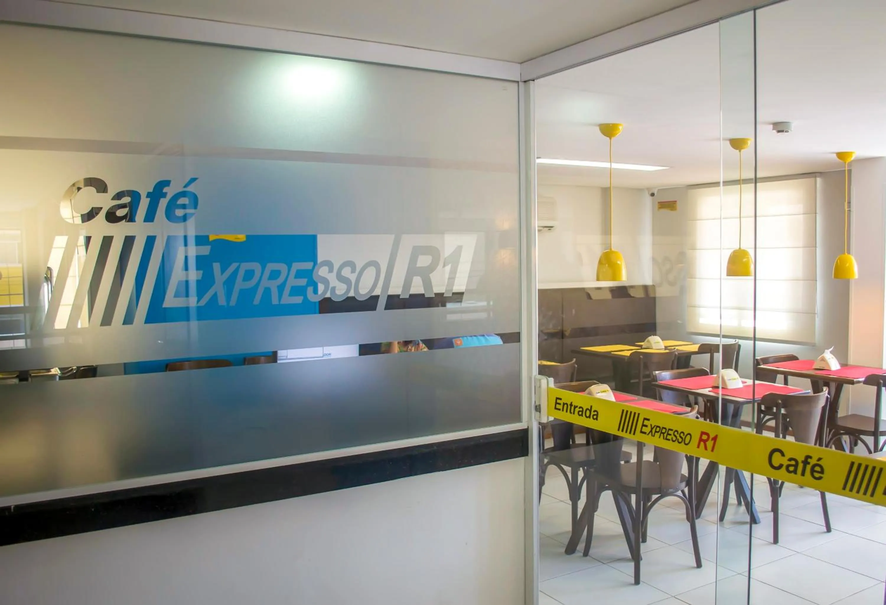 Buffet breakfast in Expresso R1