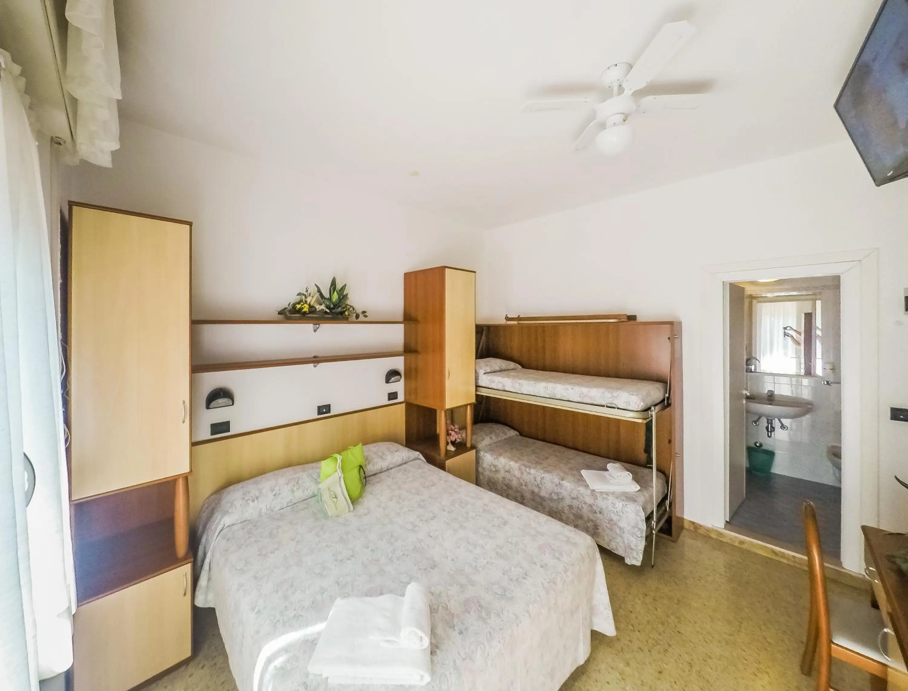 Bed in Hotel Trianon