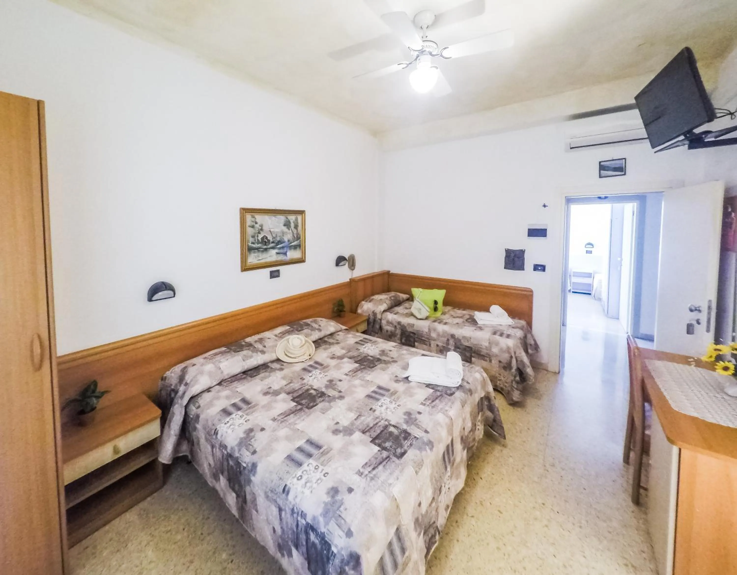 Bed in Hotel Trianon