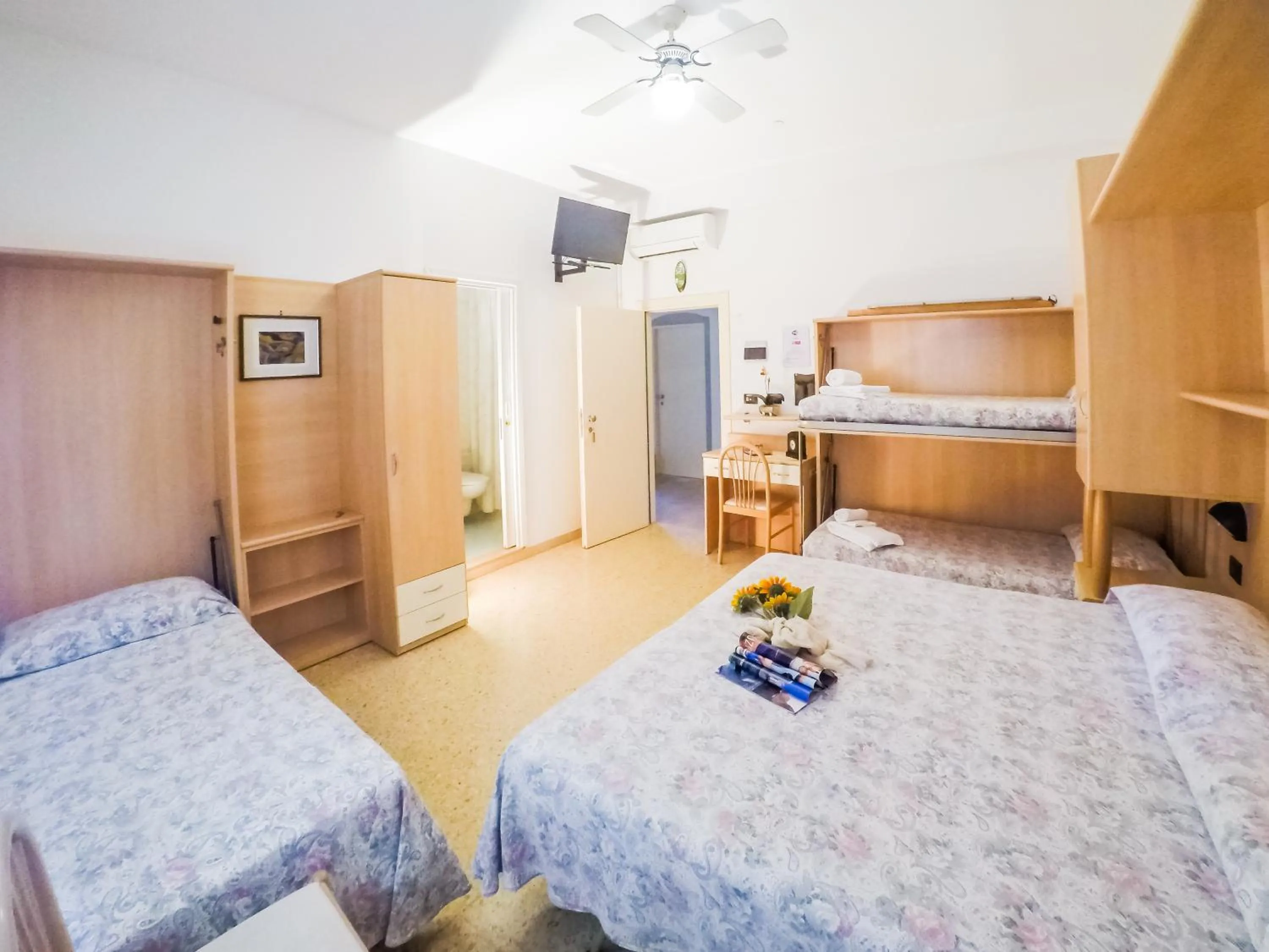 Bed in Hotel Trianon