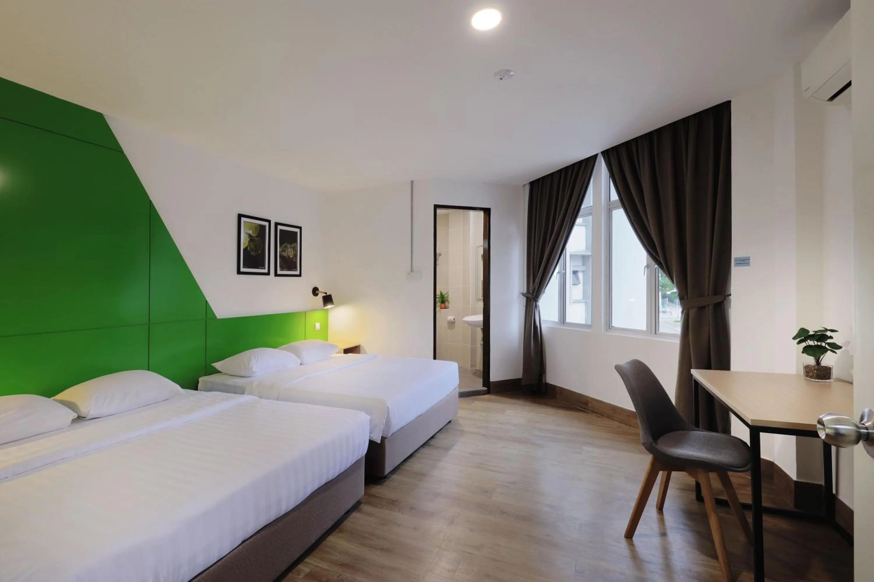 Bed in Polaris Suite