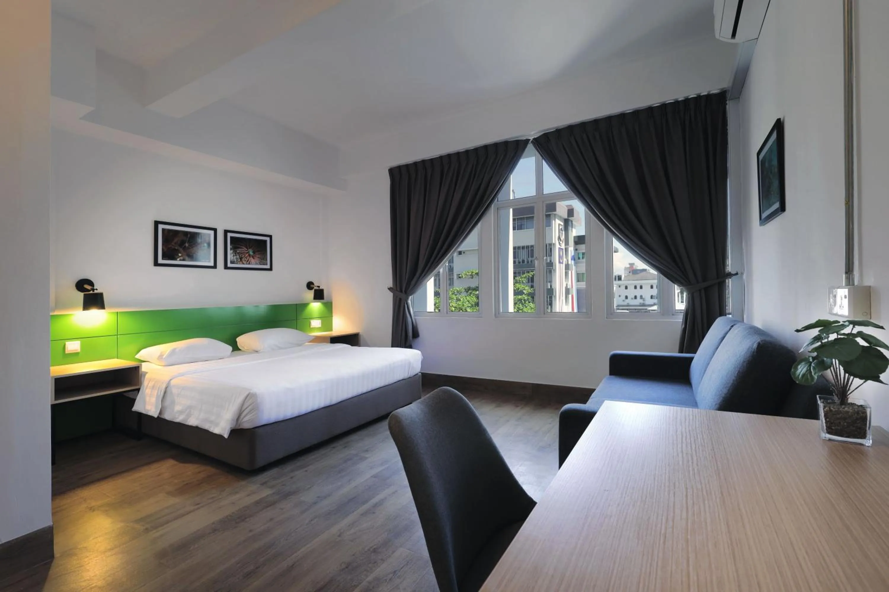 Bed in Polaris Suite