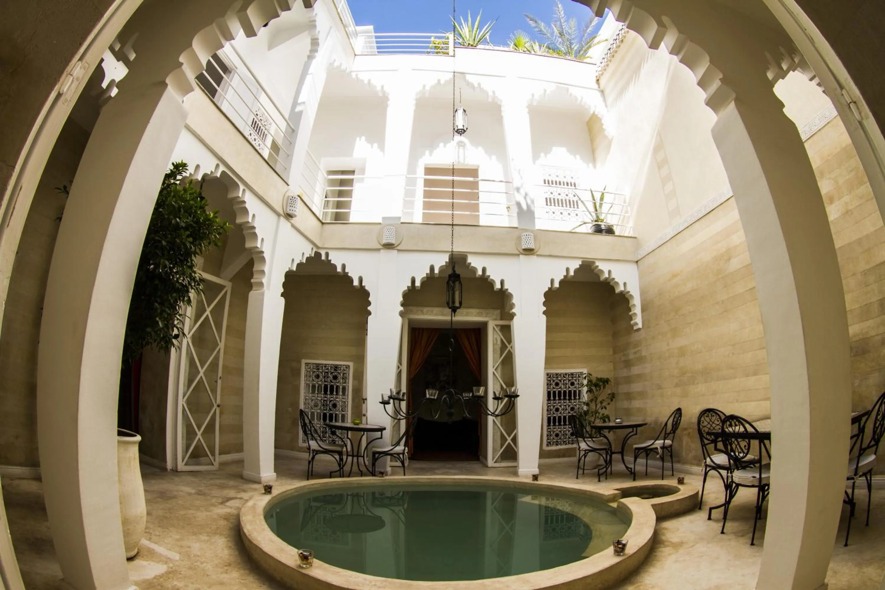 Dining area in Riad THALGE