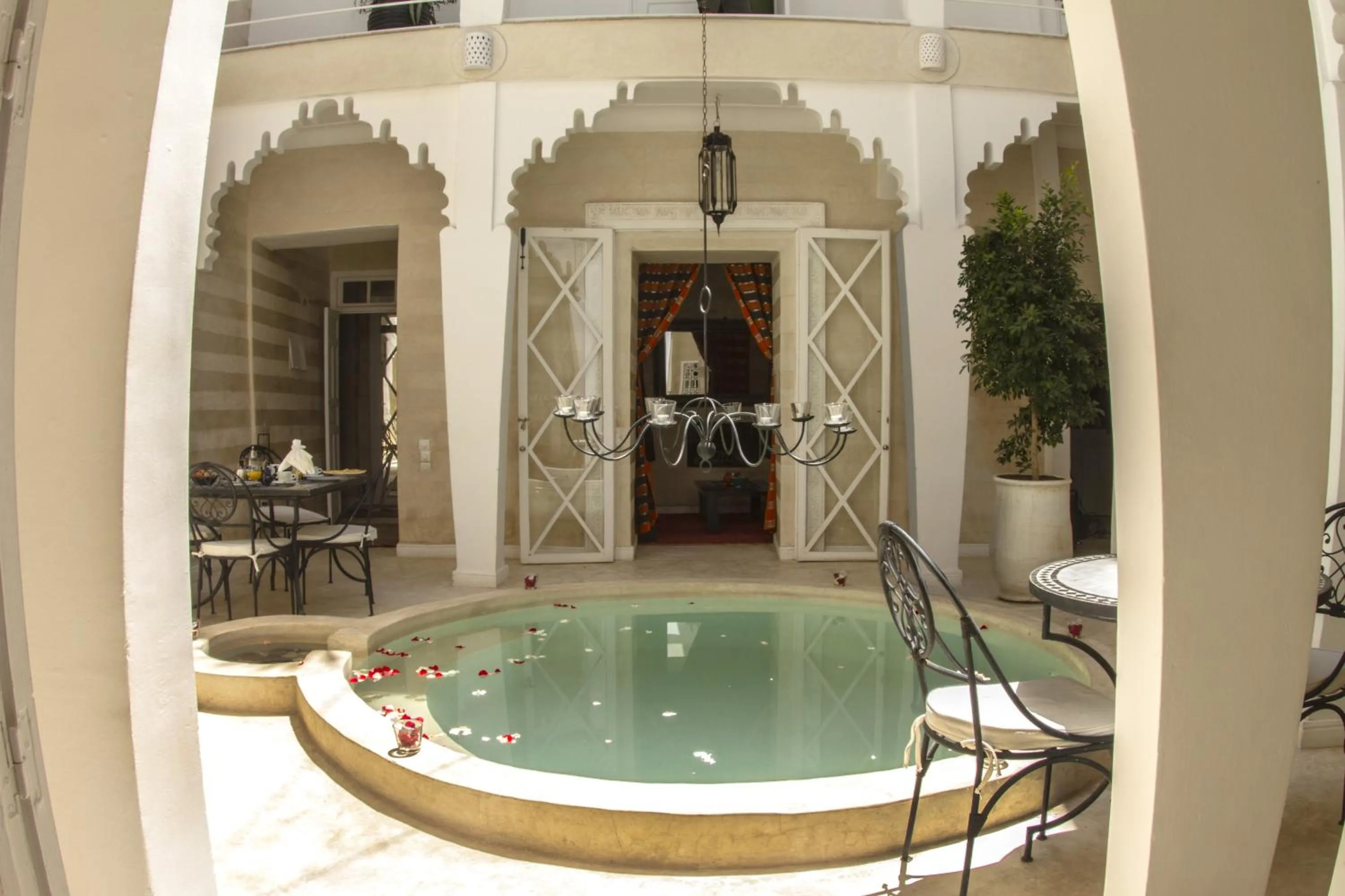 Library in Riad THALGE
