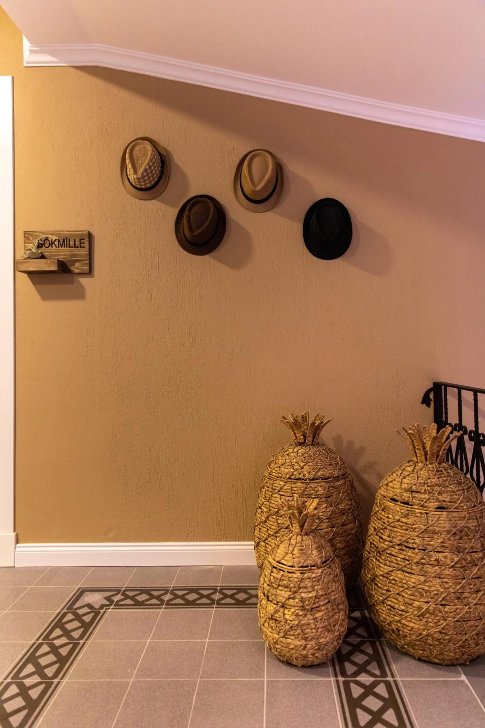 Decorative detail in Zigo's Hotel