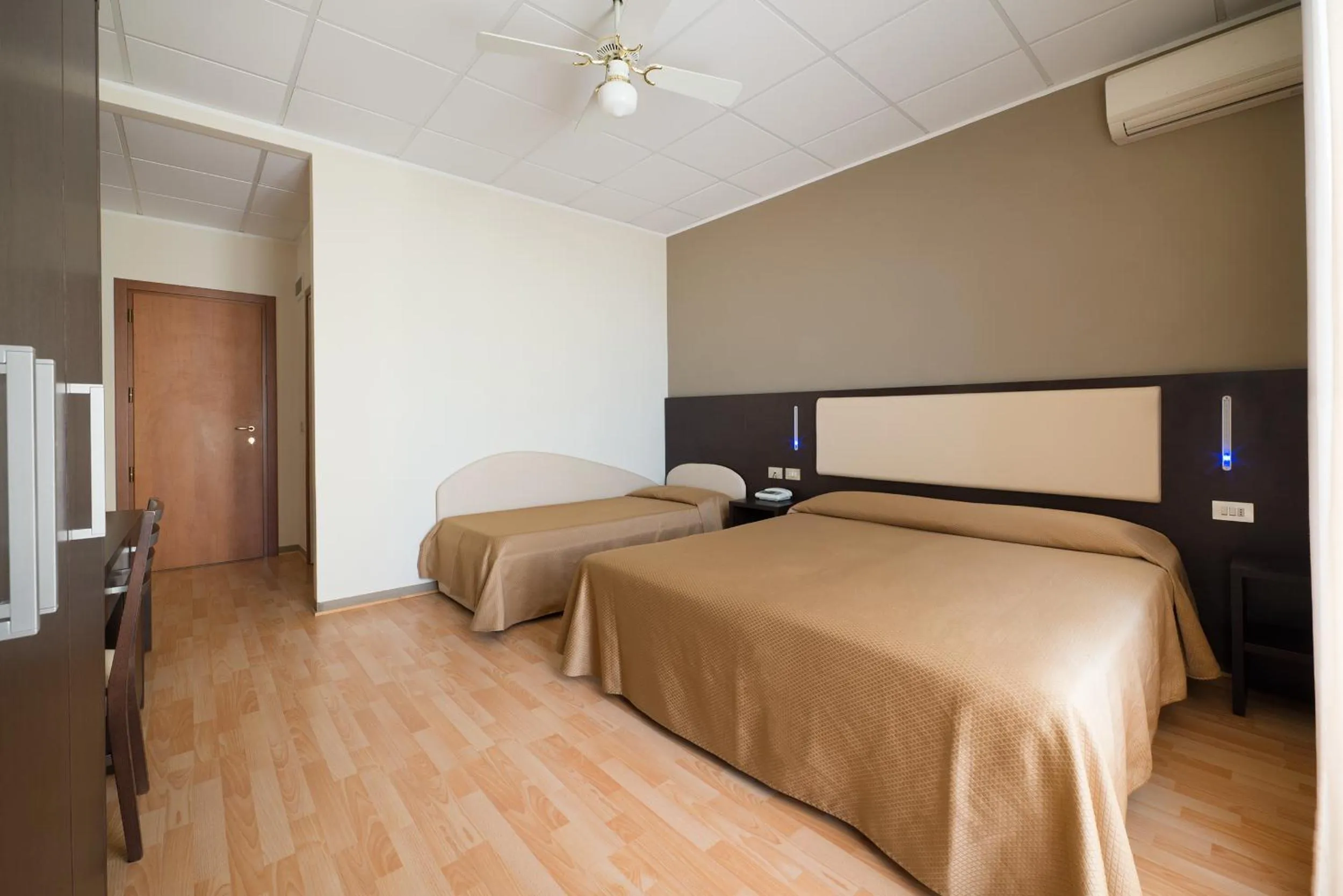 Bed in Hotel Belsoggiorno