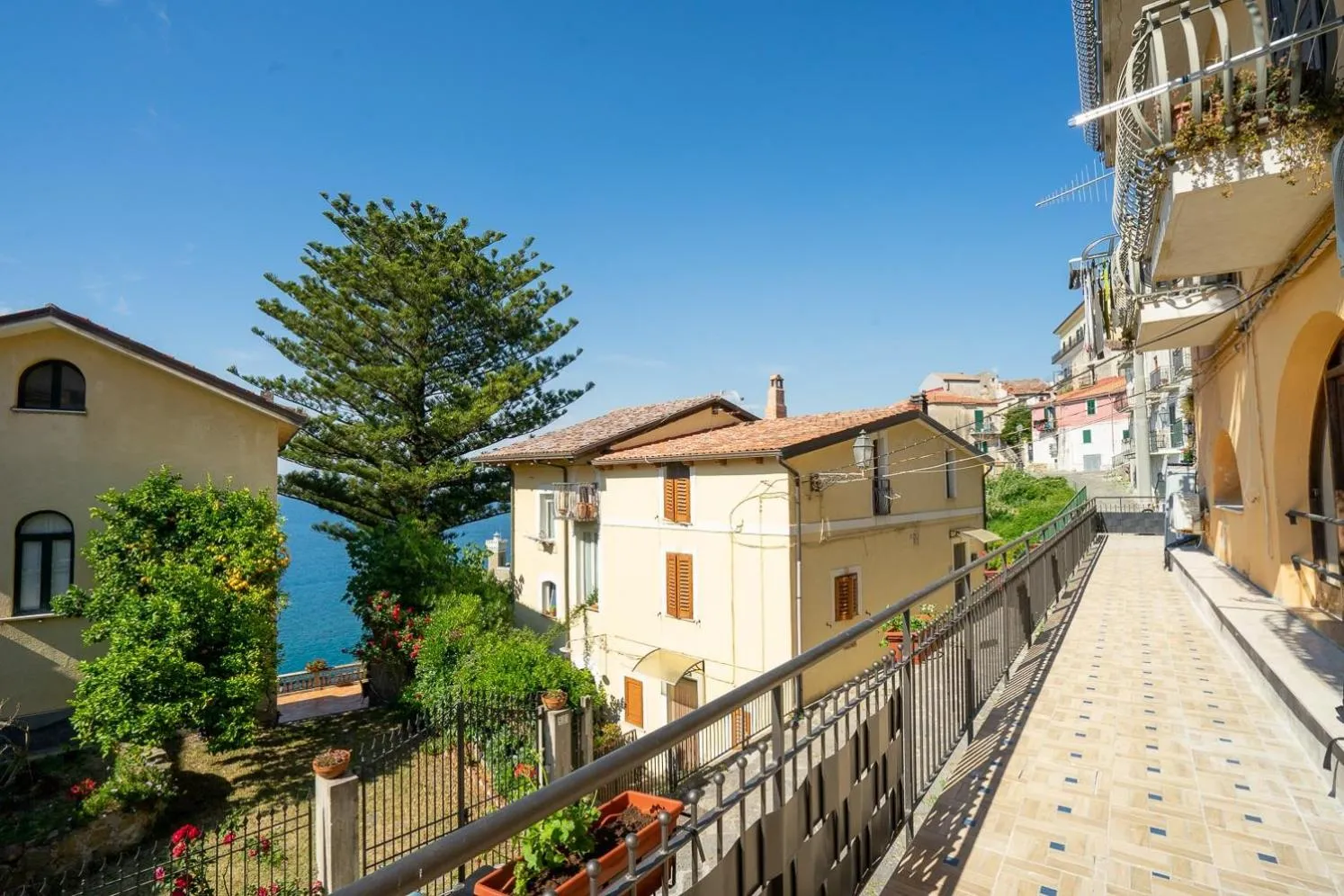Balcony/Terrace in Borgo Dei Saraceni - Suites & Apartments