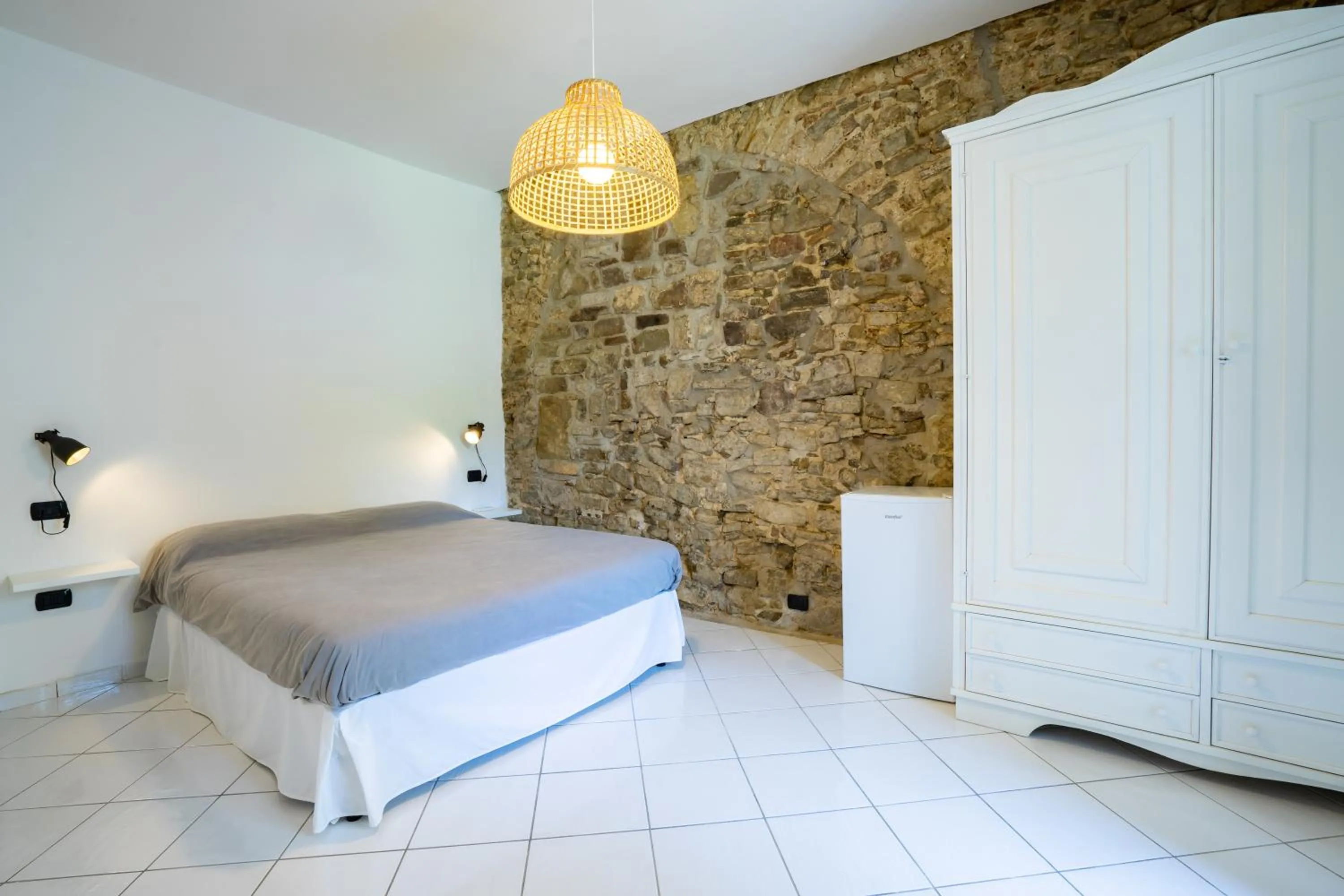 Bedroom, Bed in Borgo Dei Saraceni - Suites & Apartments