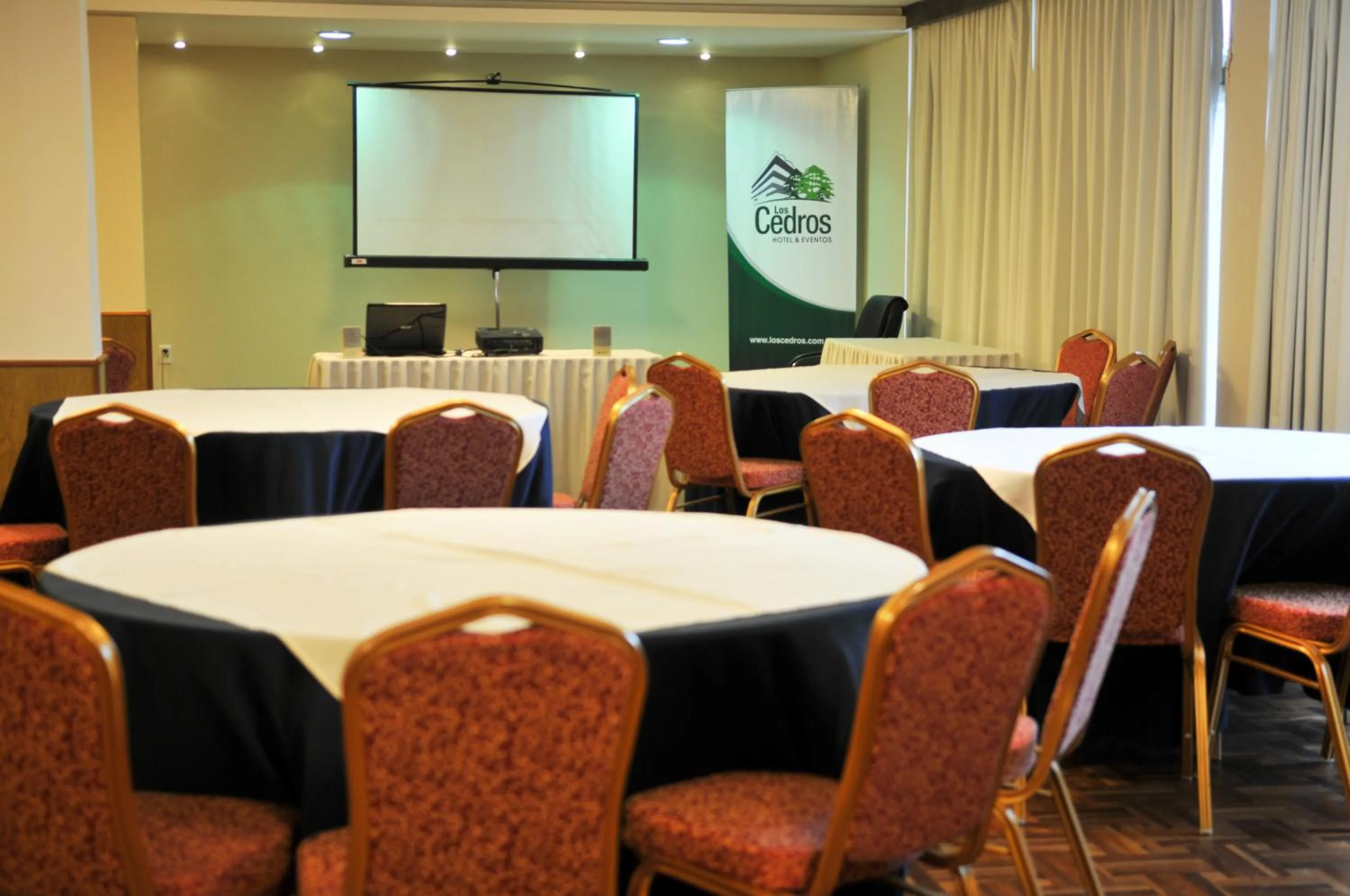 Restaurant/places to eat in Hotel Los Cedros