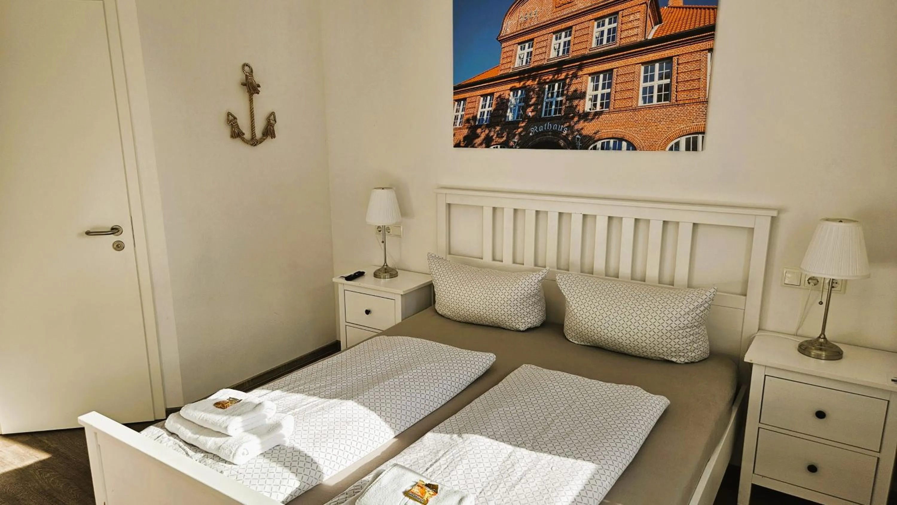 Bed in Hotel Dorfkrug Büsum