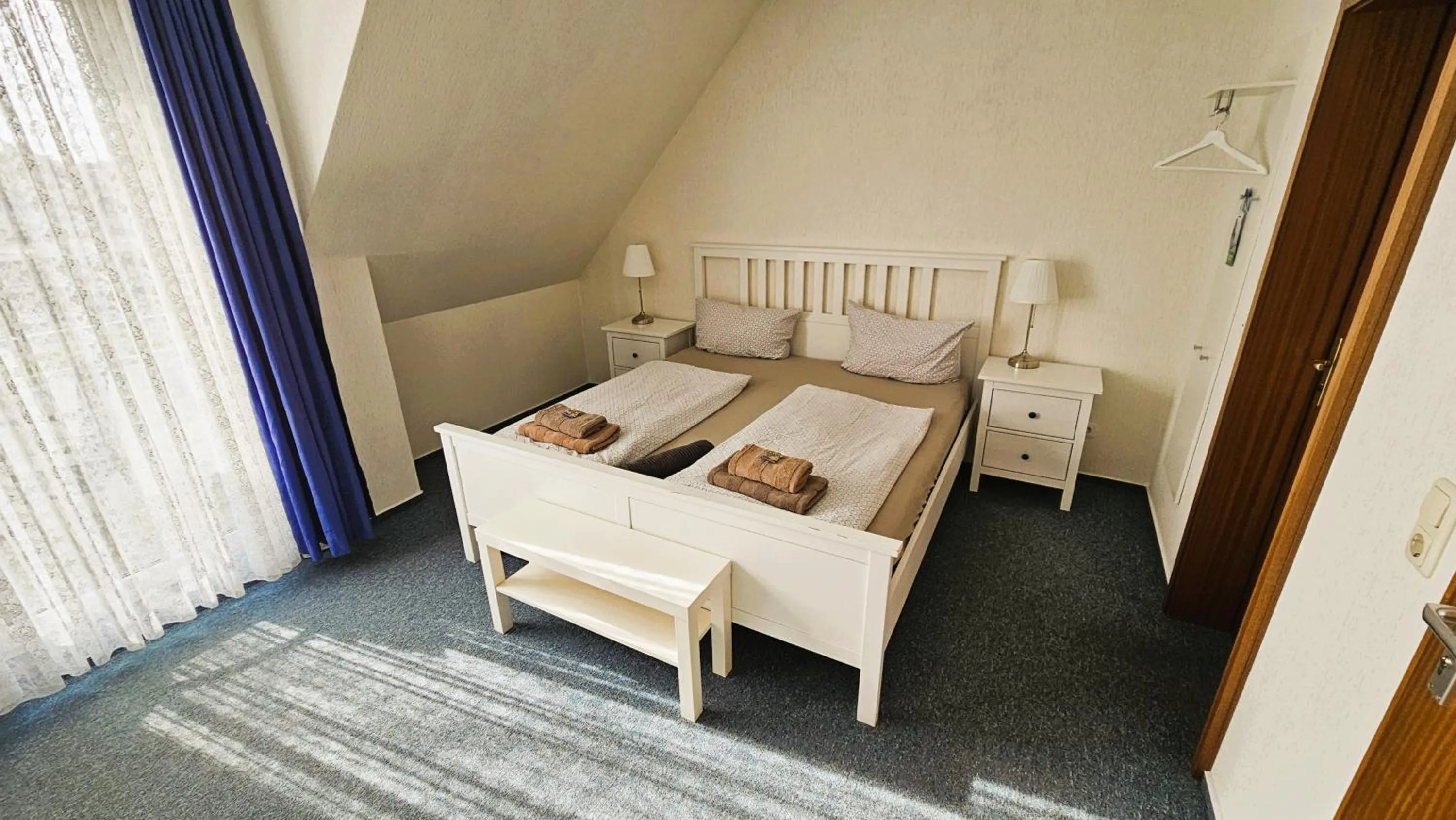 Bed in Hotel Dorfkrug Büsum