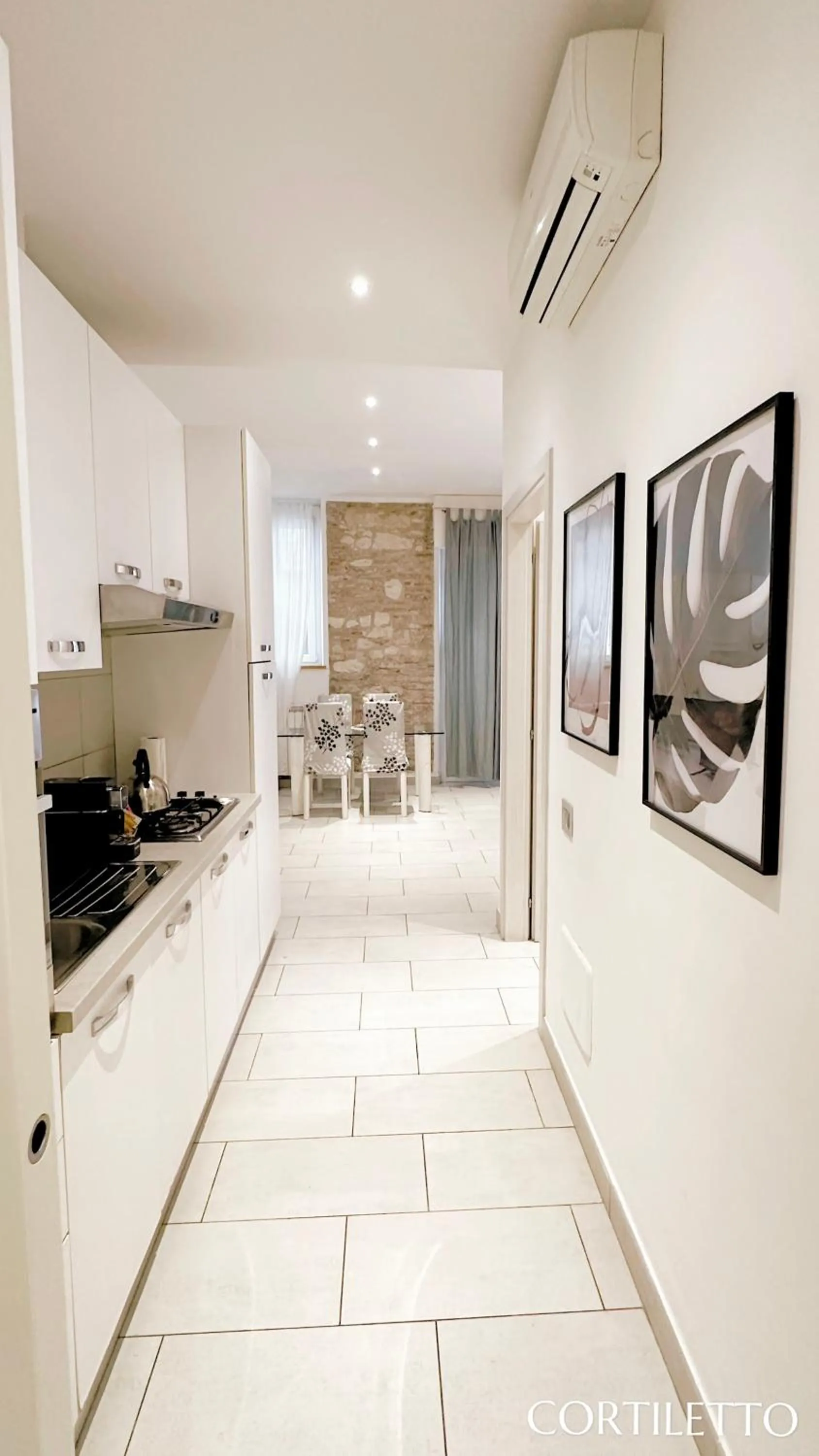 Kitchen or kitchenette in Truly Verona