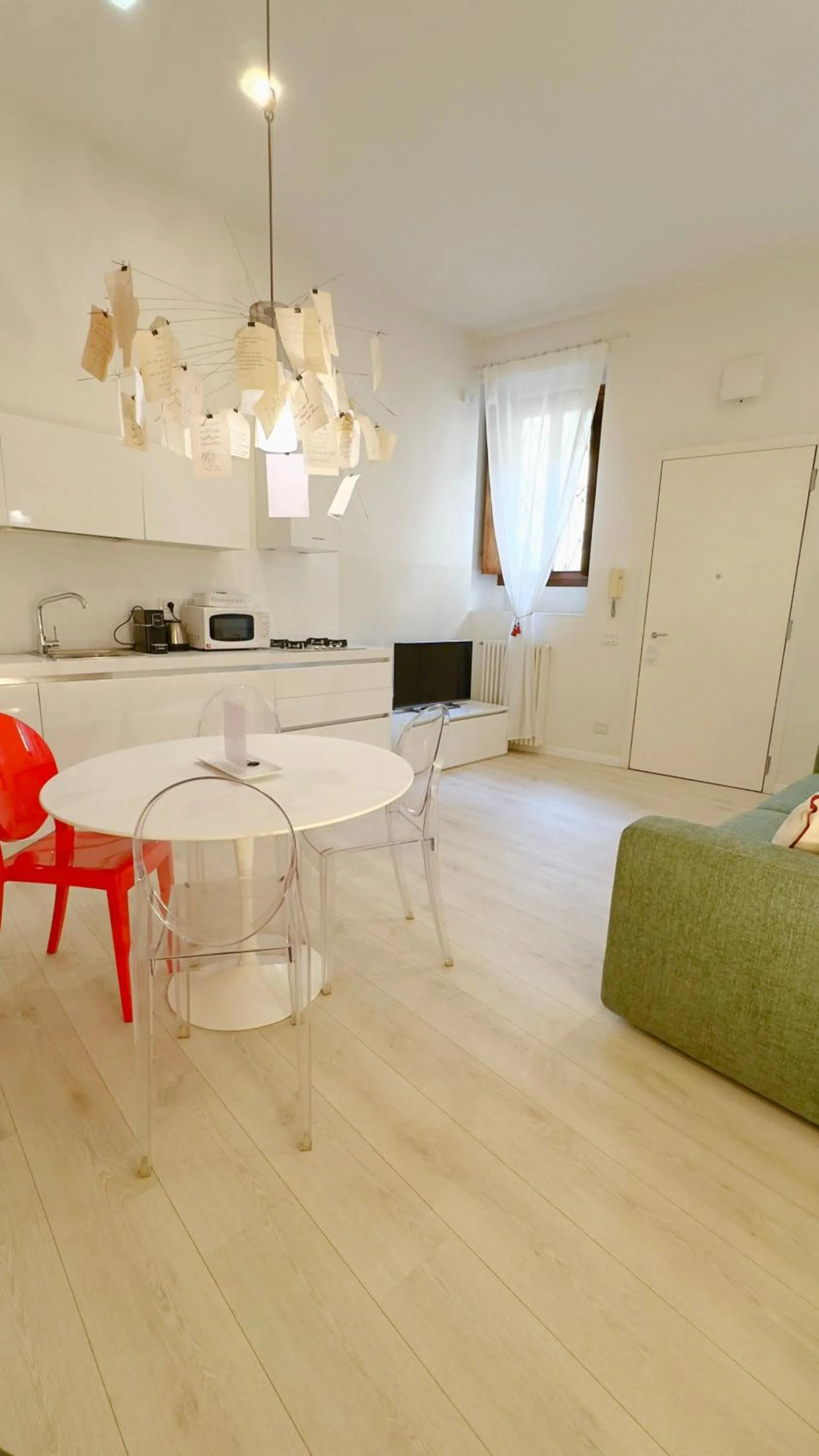 TV and multimedia in Truly Verona