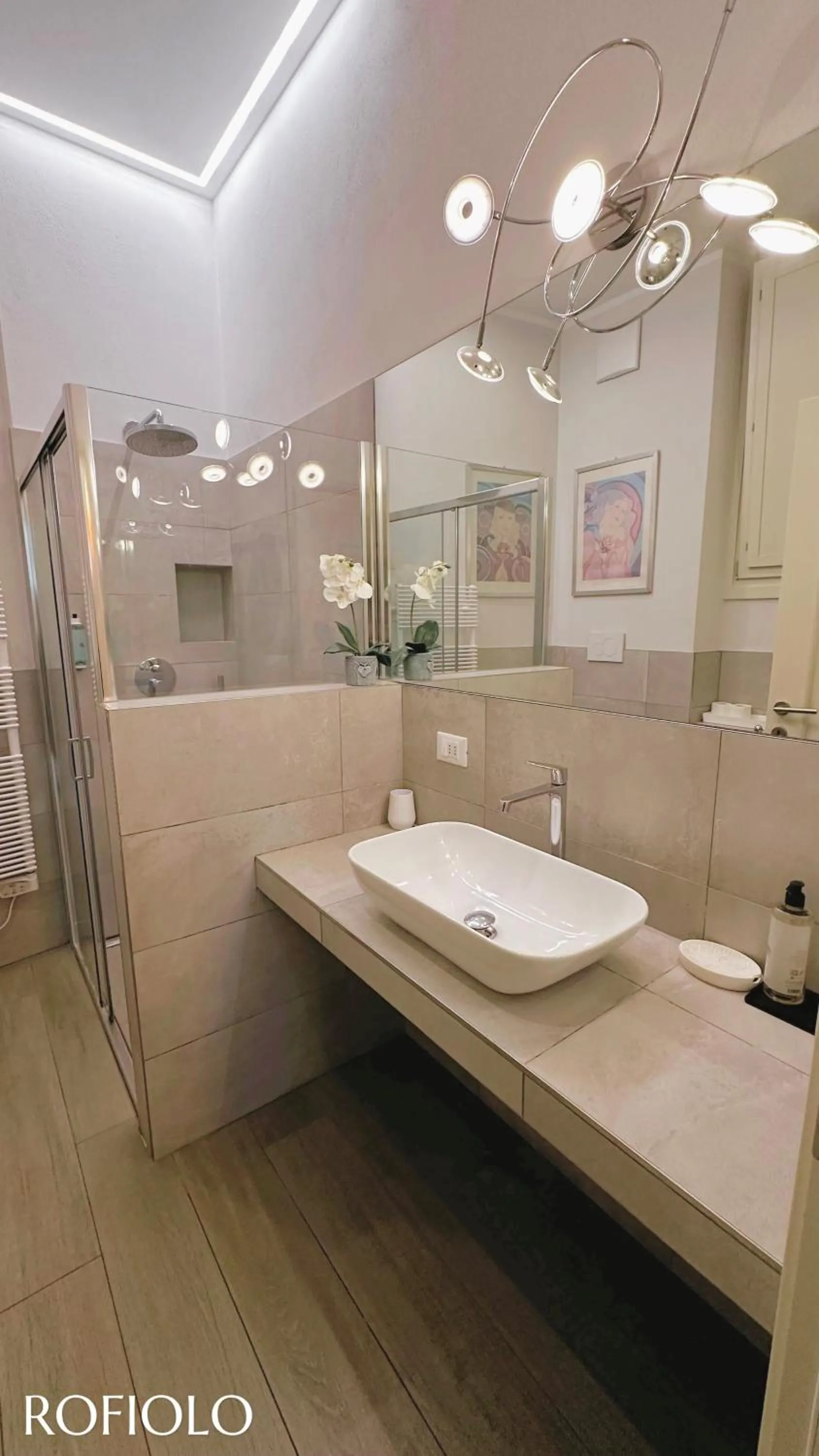 Shower in Truly Verona