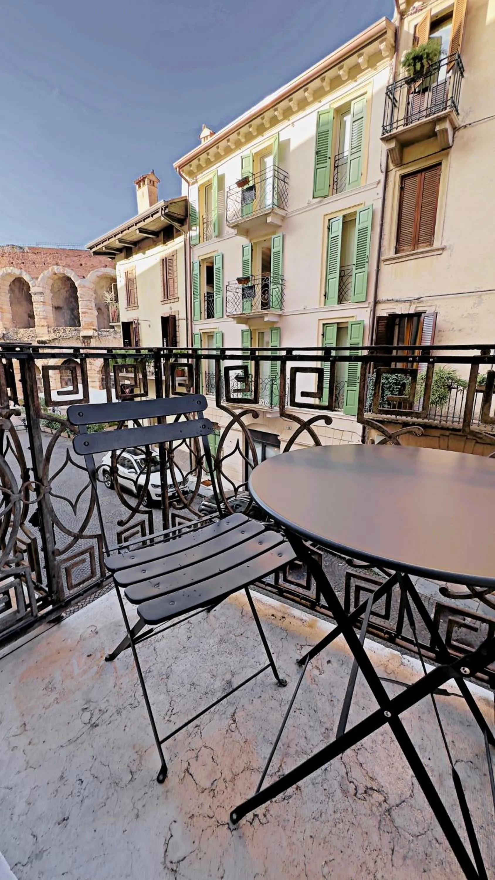 Balcony/Terrace in Truly Verona
