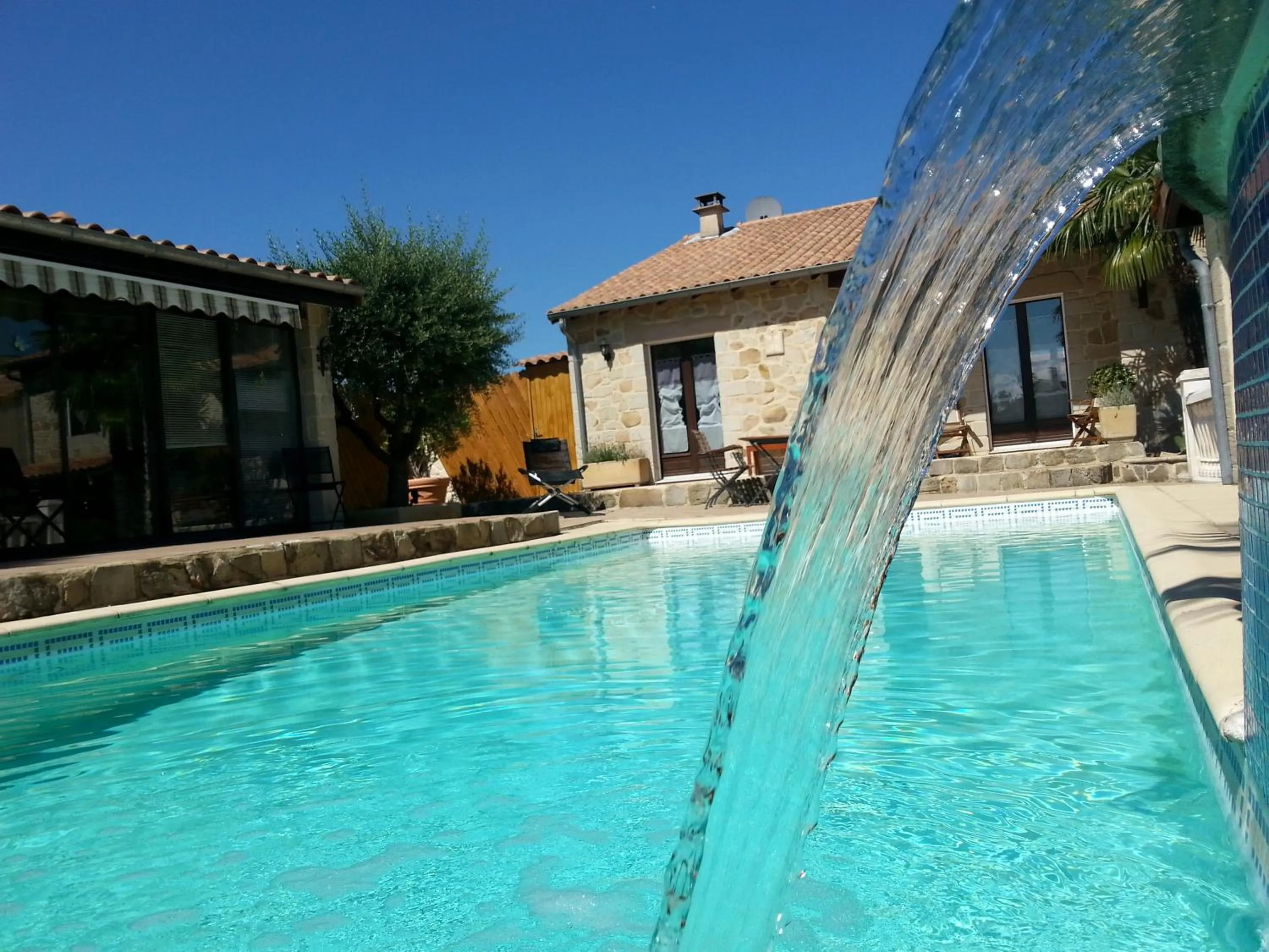 Swimming pool in Villa Escandia