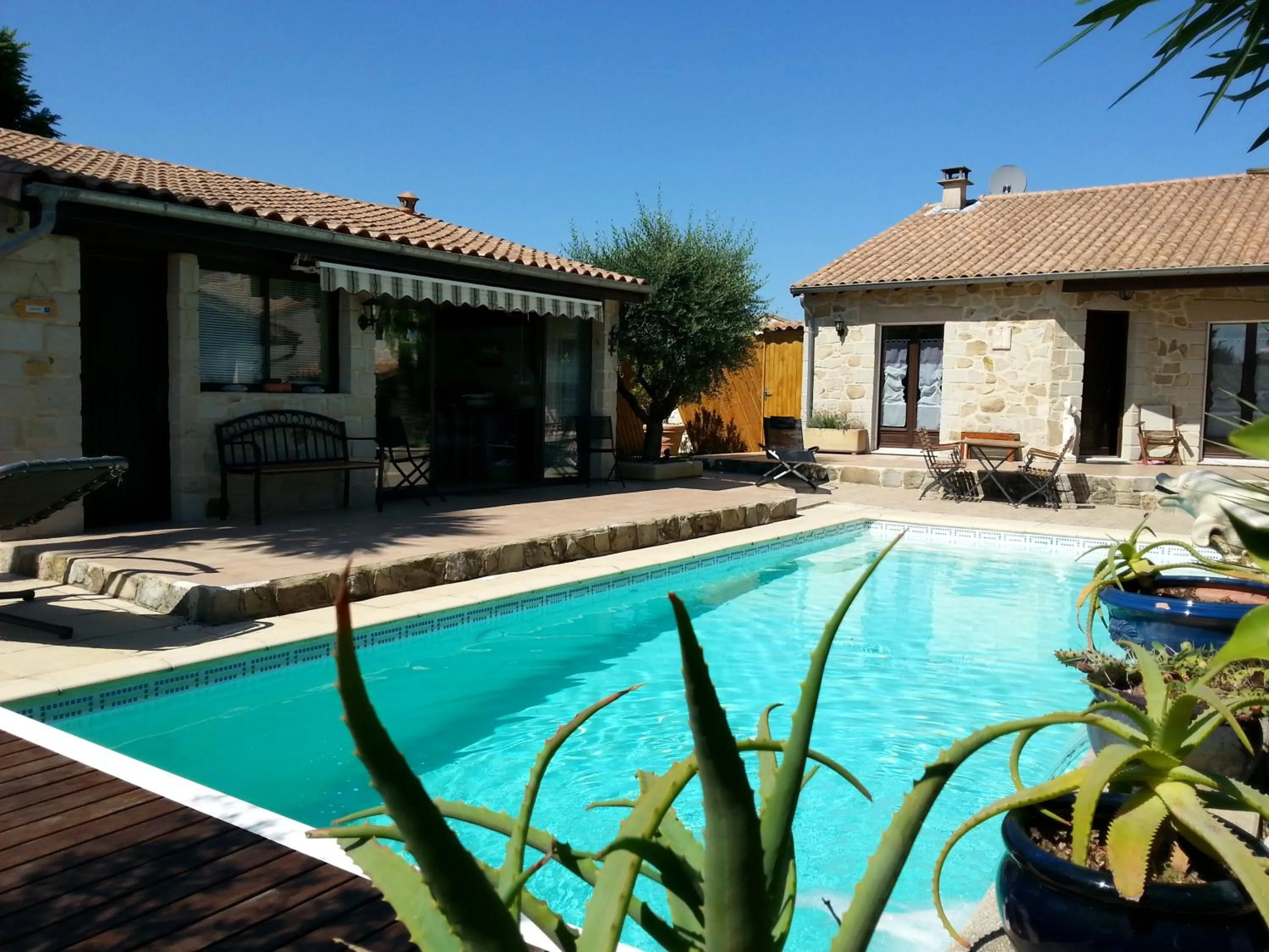Pool view in Villa Escandia